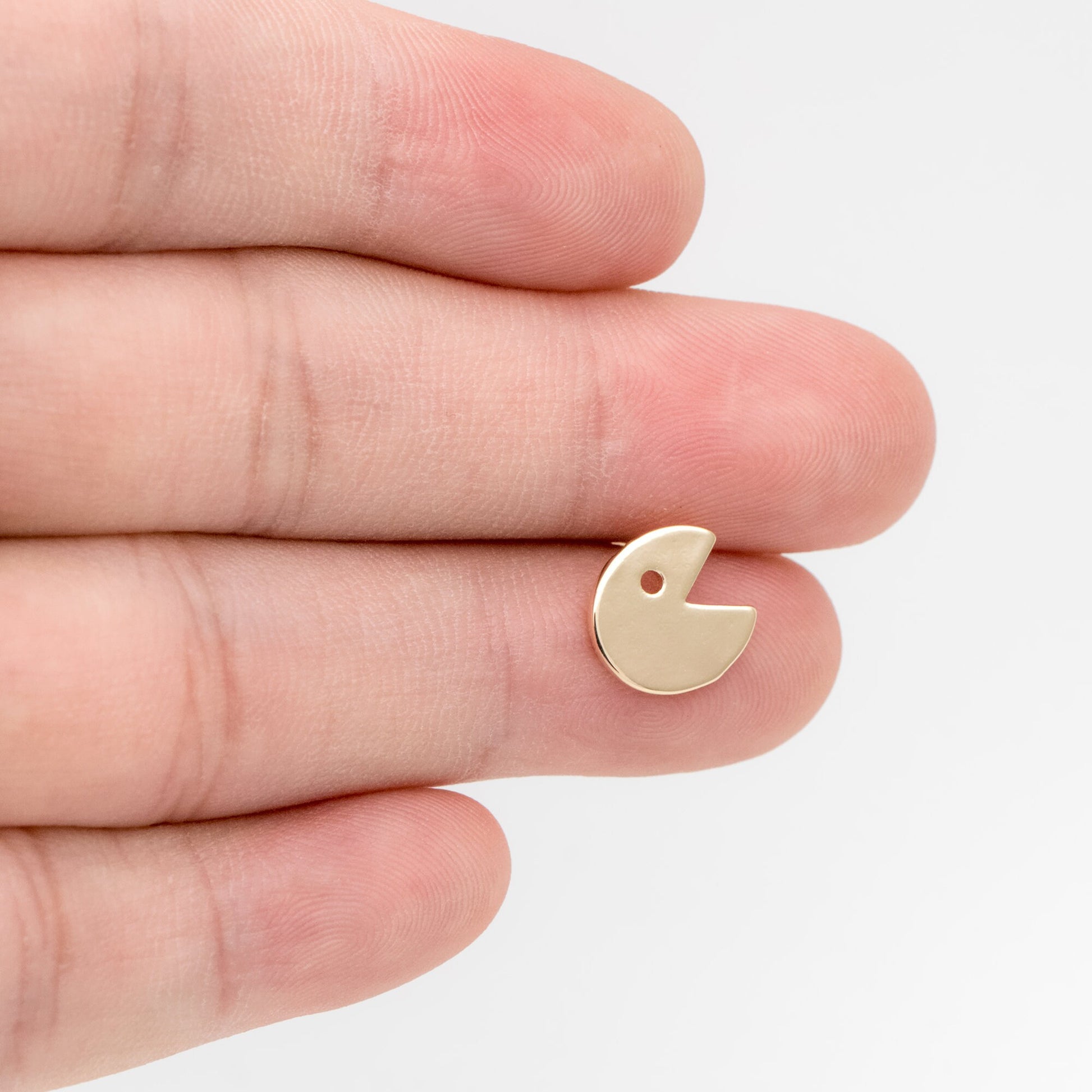 10pcs Gold Round Ear Posts 10x10mm, Gold Plated Brass Minimalist Stud Earrings (GB-3295)