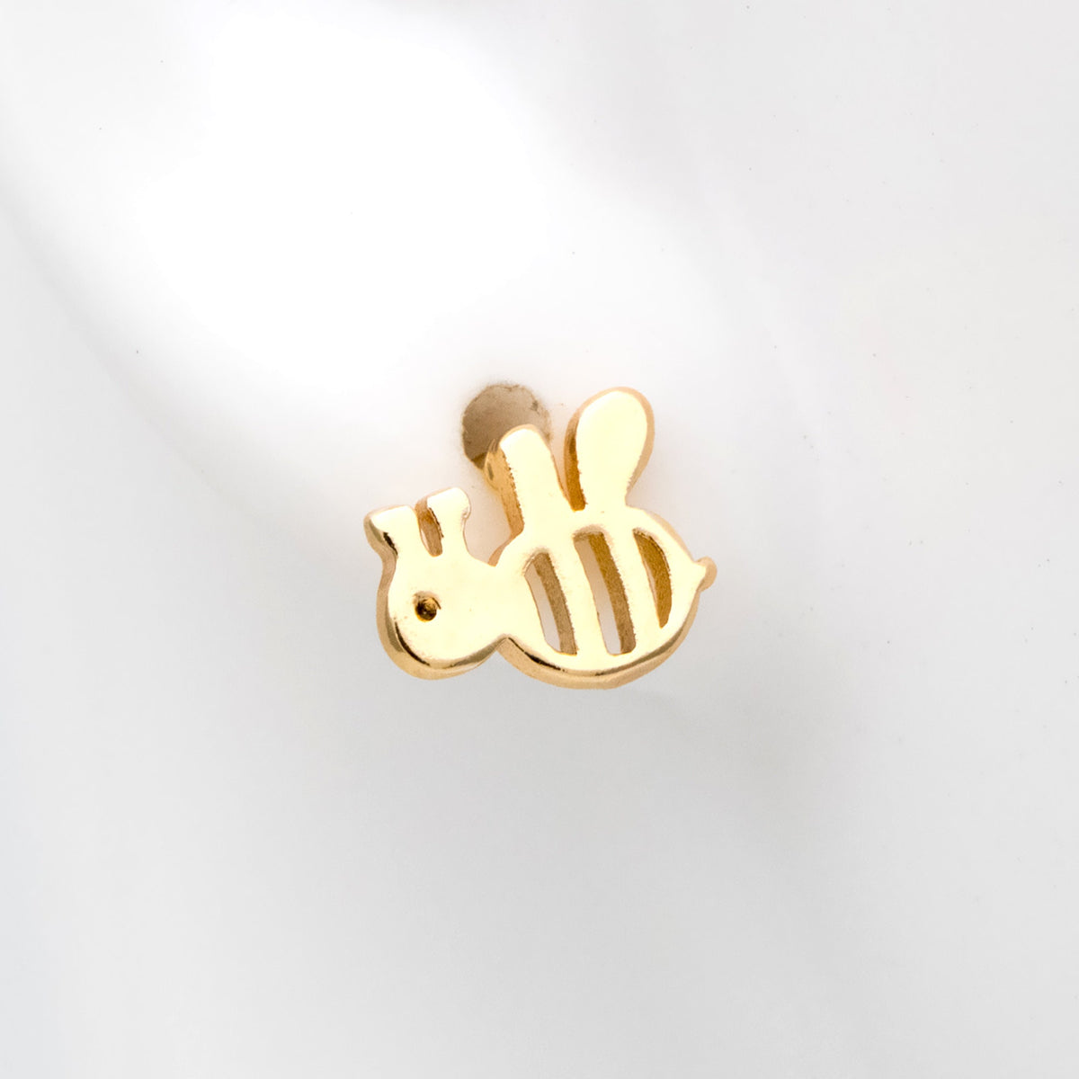 10pcs Gold Bee Ear posts 7x8mm, Gold Plated Brass Minimalist Stud Earrings (GB-3310)