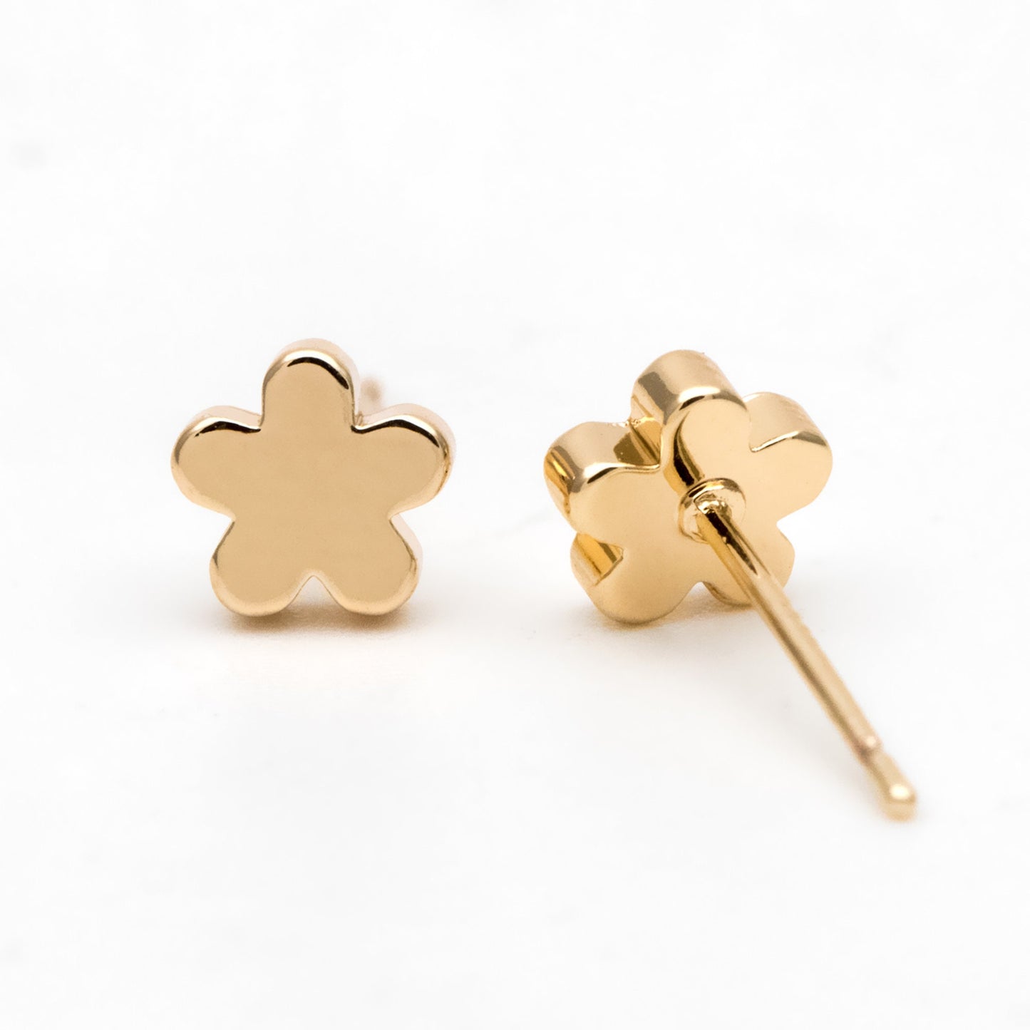10pcs Gold Flower Ear Posts 6mm, 18K Gold plated Brass, Floral Earring Studs (GB-3331)