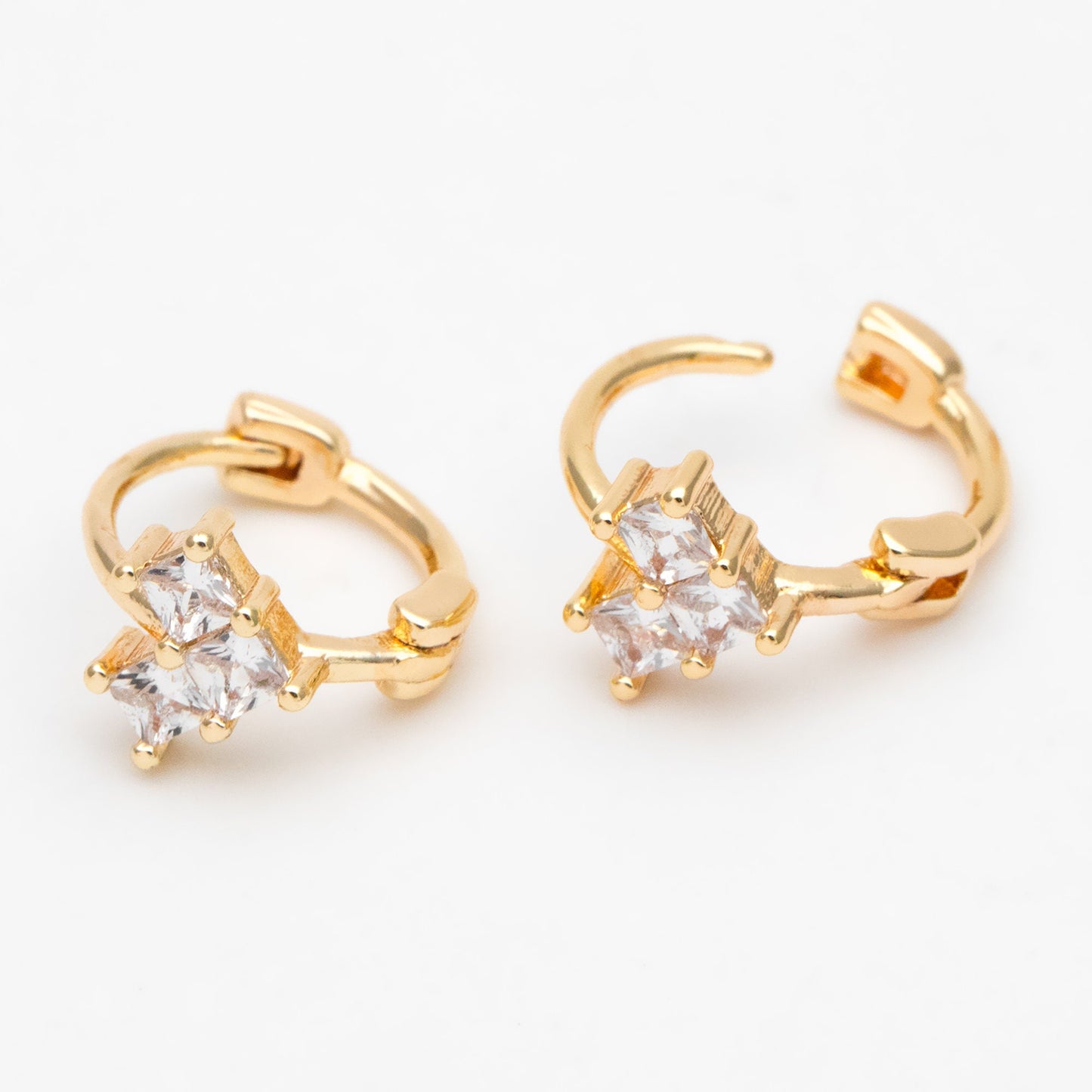 4pcs CZ Pave Tiny Heart Hoop Earrings 10mm, Huggie Earrings, Minimalist Earring, Small Gold Hoops Earring (GB-3467-E)