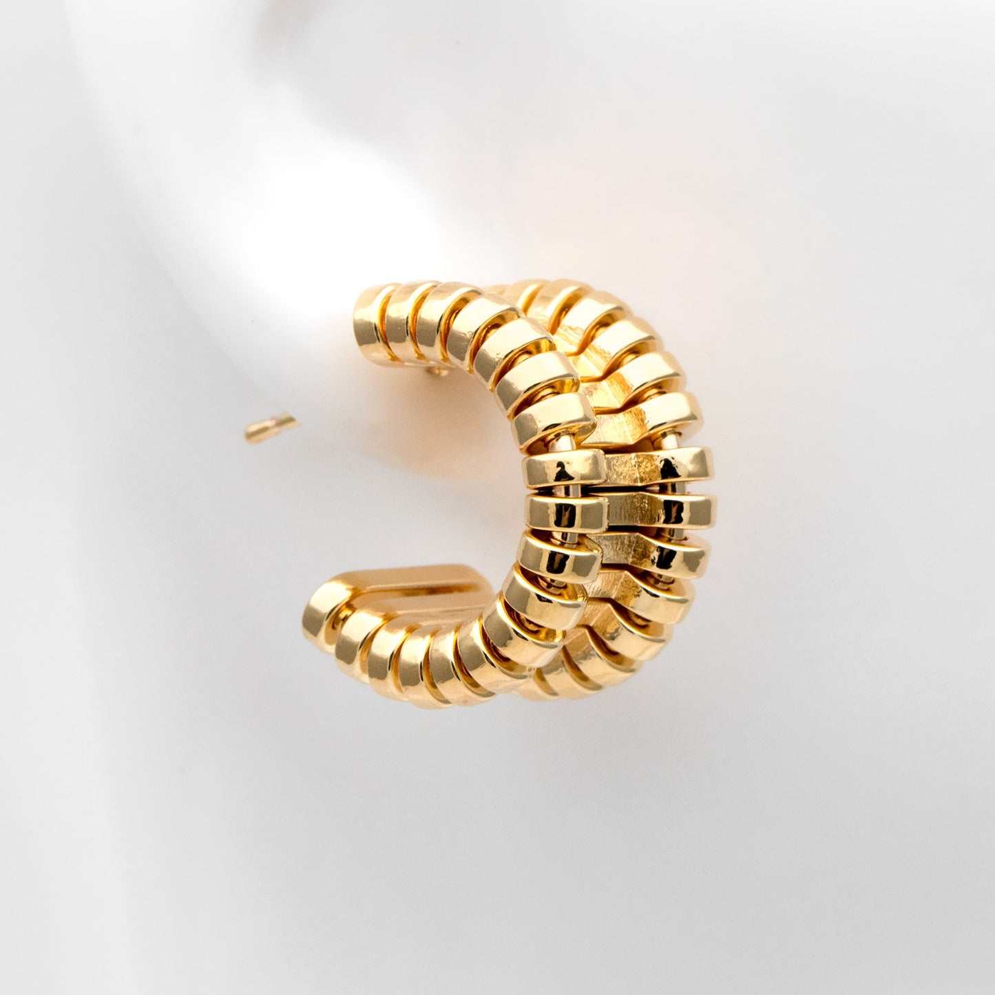 4pcs Gold Round Circle Ear Posts 18mm, Gold plated Brass, Geometric Hoop Stud Earrings (GB-3341)