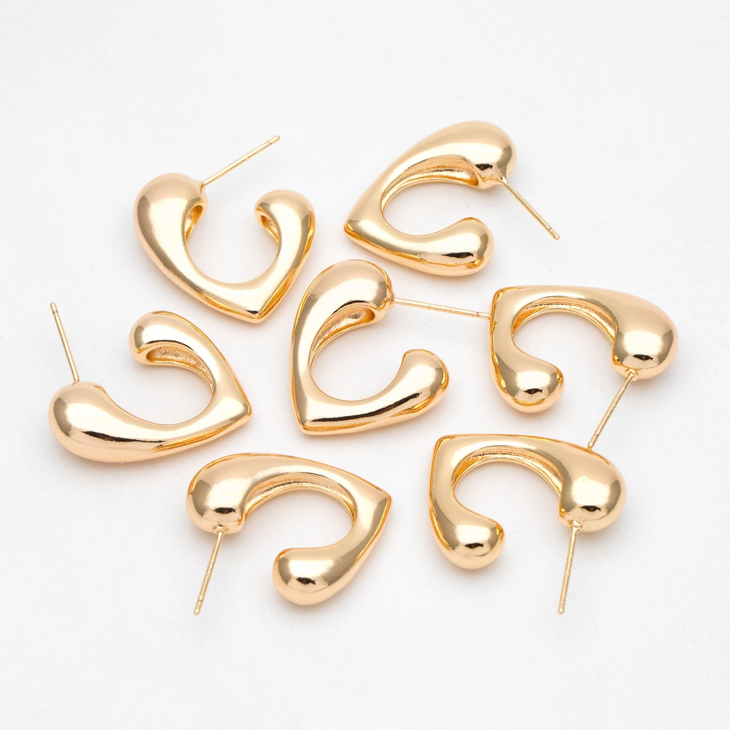 4pcs Gold Heart Earring, Gold Plated Brass Stud Earrings, Jewelry Findings, Wholesale Supplies (GB-3396)