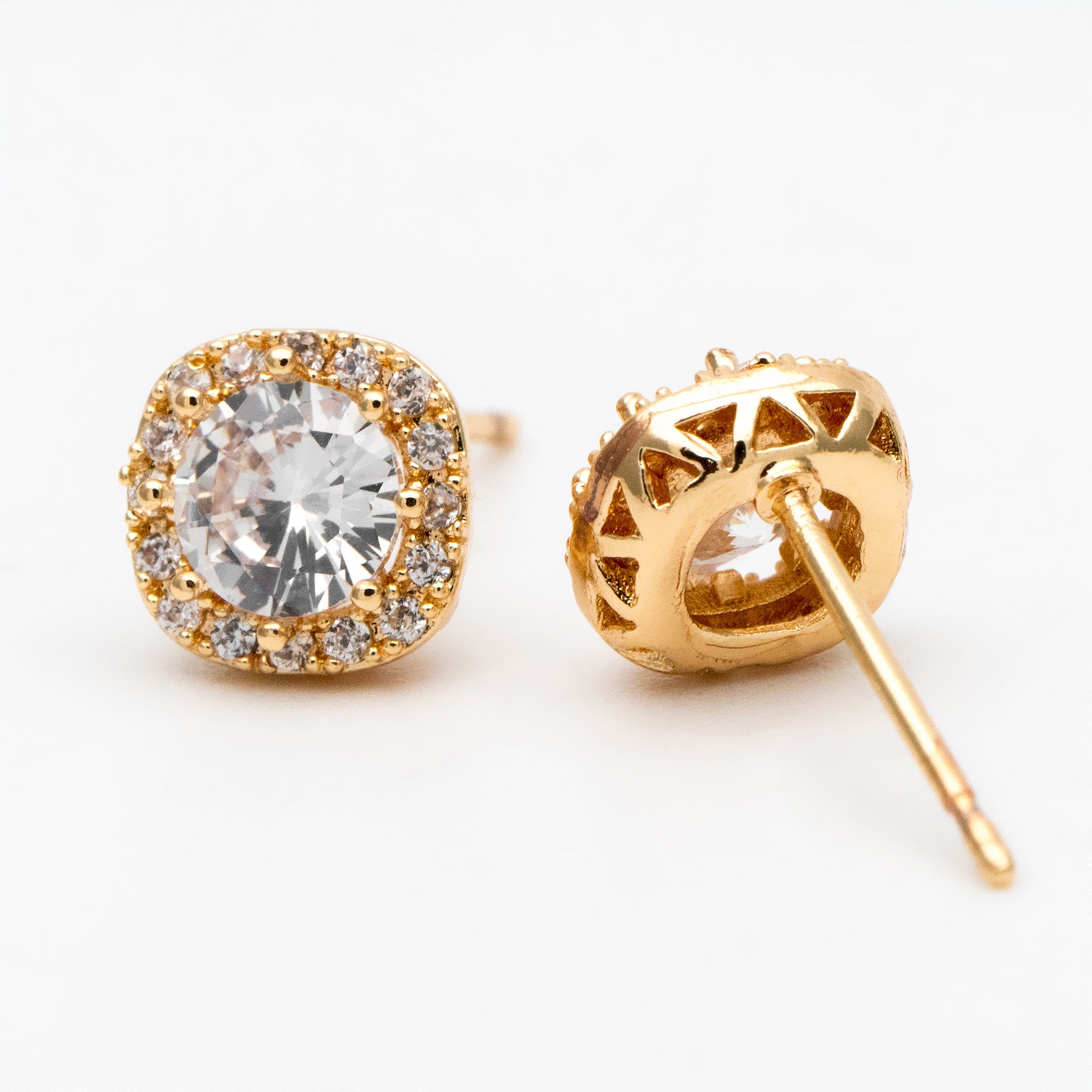 4pcs CZ Pave Round Ear Posts 7.5mm, Gold Plated Brass Stud Earrings (#GB-3363)