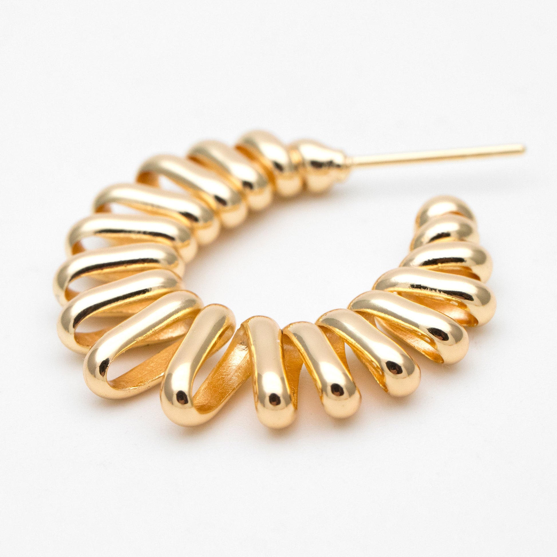 4pcs Gold Round Circle Ear Posts 26mm, Twisted Wire Stud Earrings, Simple Geometric Hoop Earrings (GB-3375)