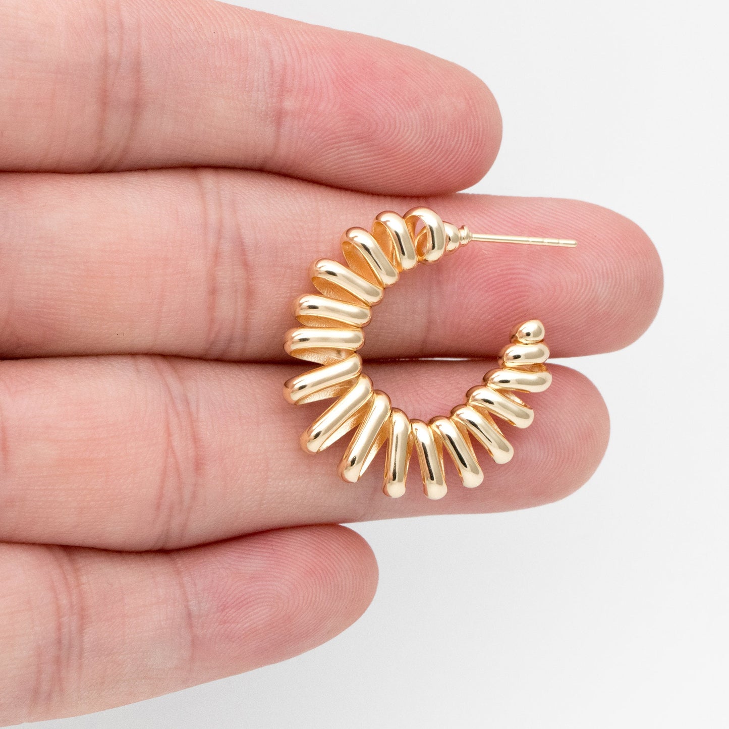 4pcs Gold Round Circle Ear Posts 26mm, Twisted Wire Stud Earrings, Simple Geometric Hoop Earrings (GB-3375)