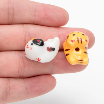 10 beads- Porcelain Lucky Cat beads 20mm, Handmade Ceramic Maneki Neko, Kawaii Animal Beads (TC-171)