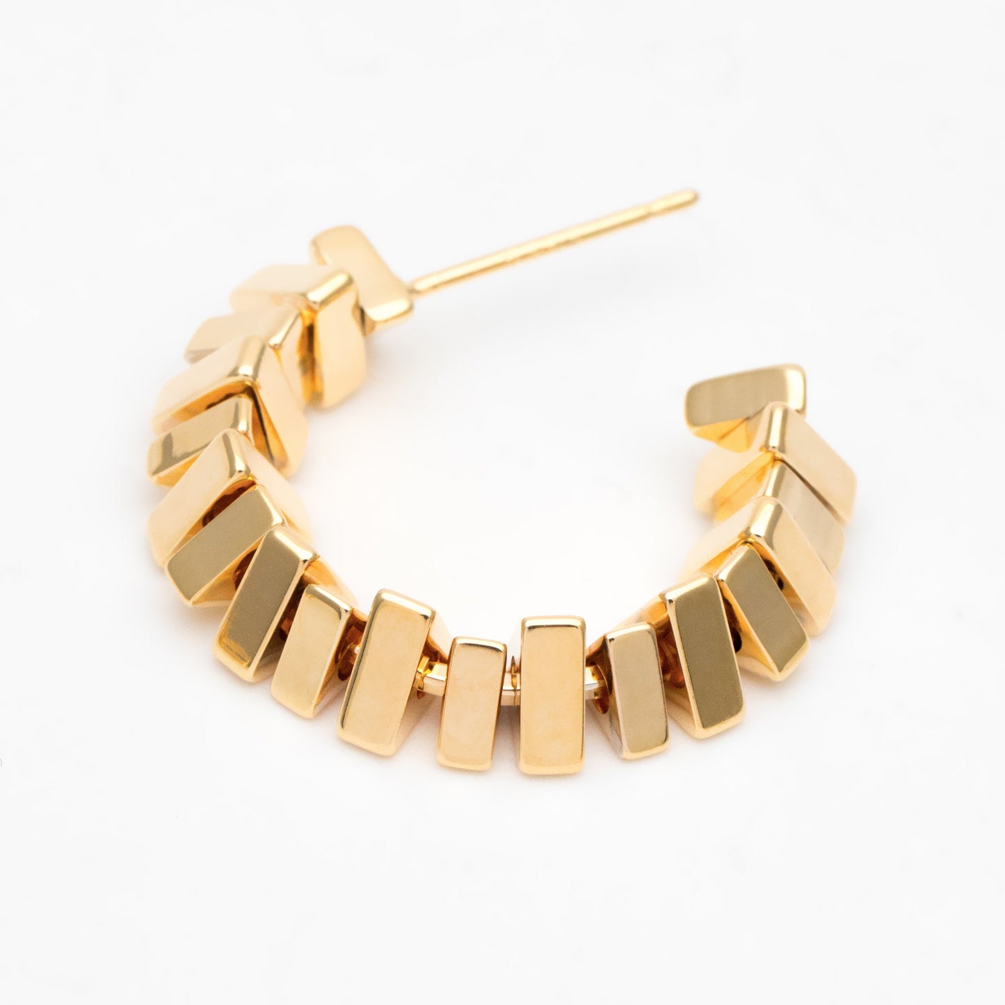 4pcs Gold Round Circle Ear Posts 20/24mm, Triangle Beaded Stud Earrings, Simple Geometric Hoop Earrings (GB-3379)