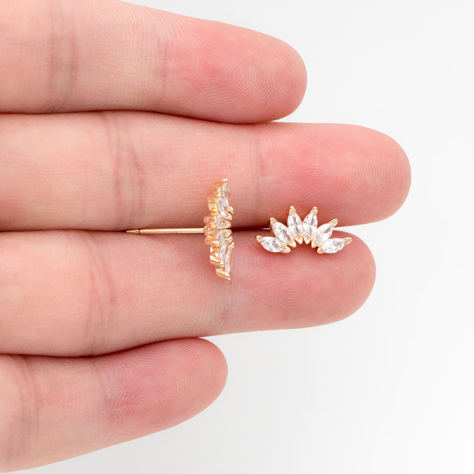 4pcs CZ Pave Leaf Earring, Flower Ear Posts, Dainty Earrings, Jewelry Making, Diy Material, Jewelry Supplies (GB-3387)