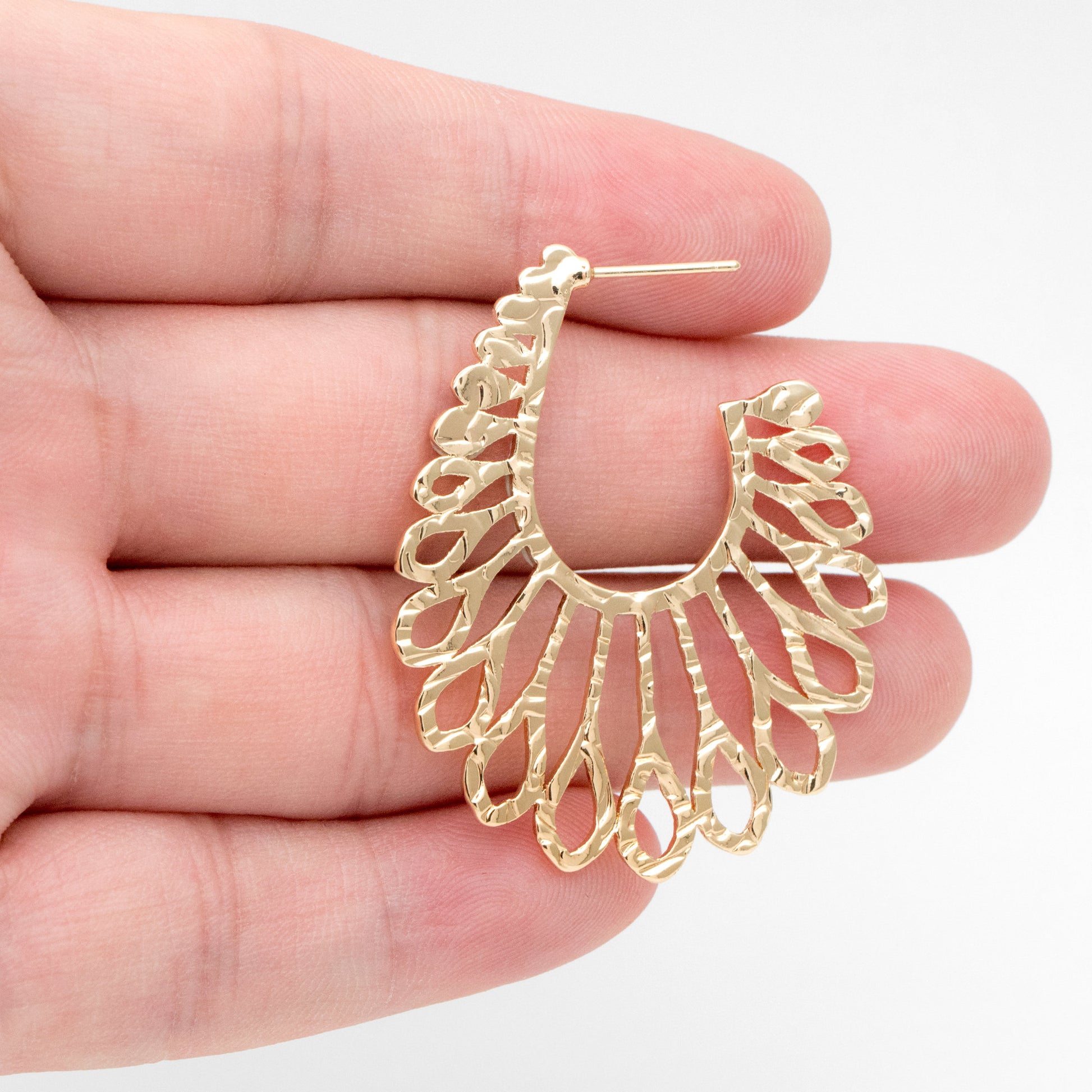 4pcs Gold Hollow Flower Post Earrings 43x35mm, Gold plated Brass Floral Stud Earring (#GB-3389)