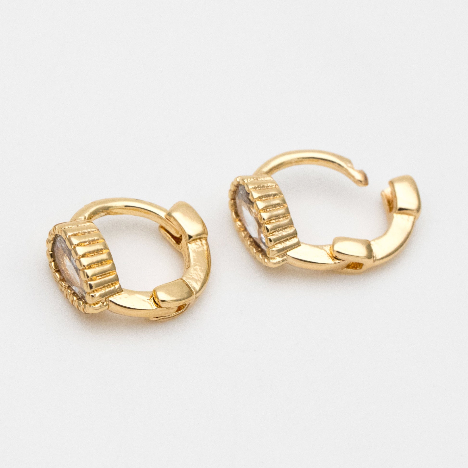 4pcs CZ Pave Tiny Teardrop Hoop Earrings 9mm, Cartilage Hoop (GB-3474-F)