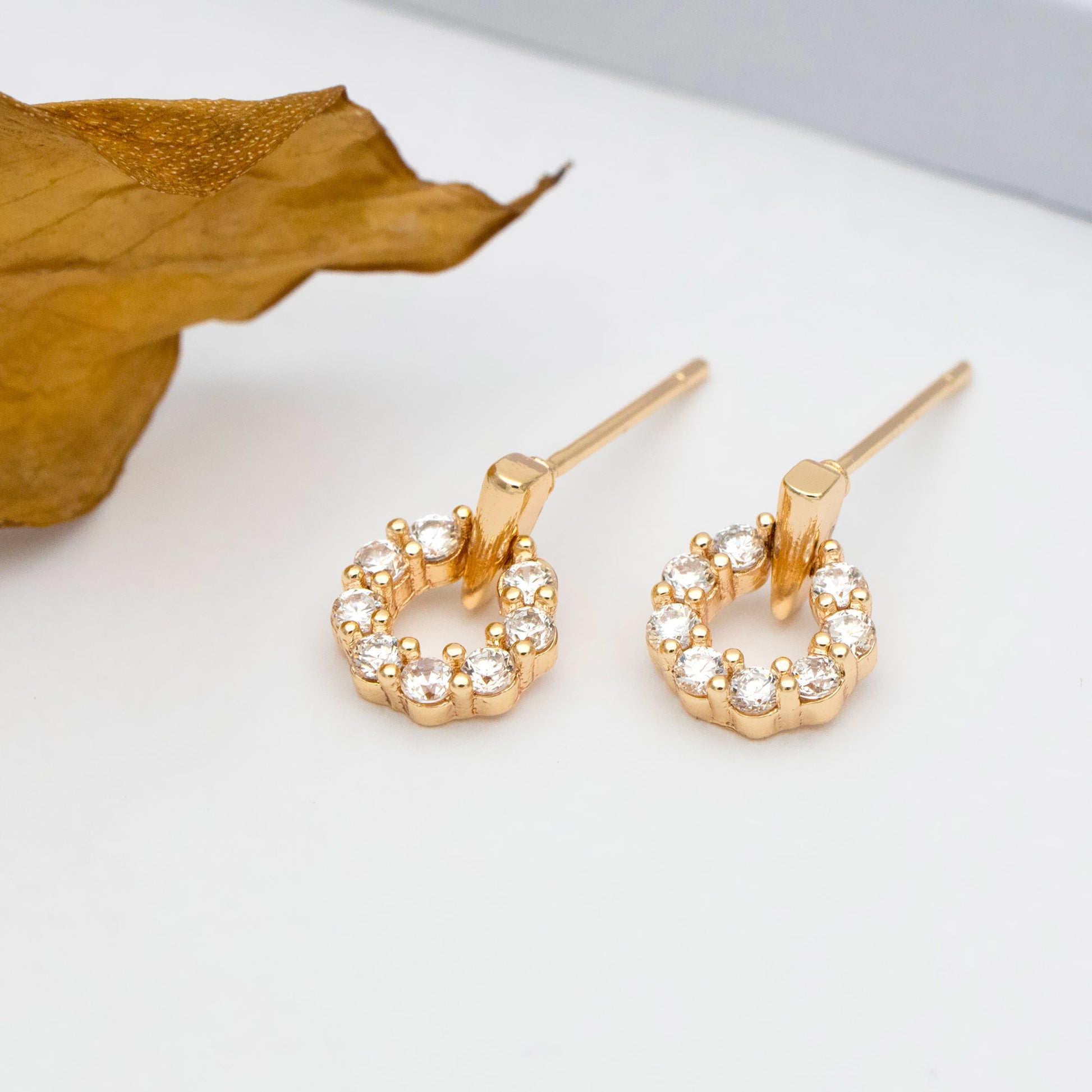 4pcs CZ Pave Round Ear Posts 11x8mm, Gold Plated Brass Circle Stud Earrings (#GB-3445)