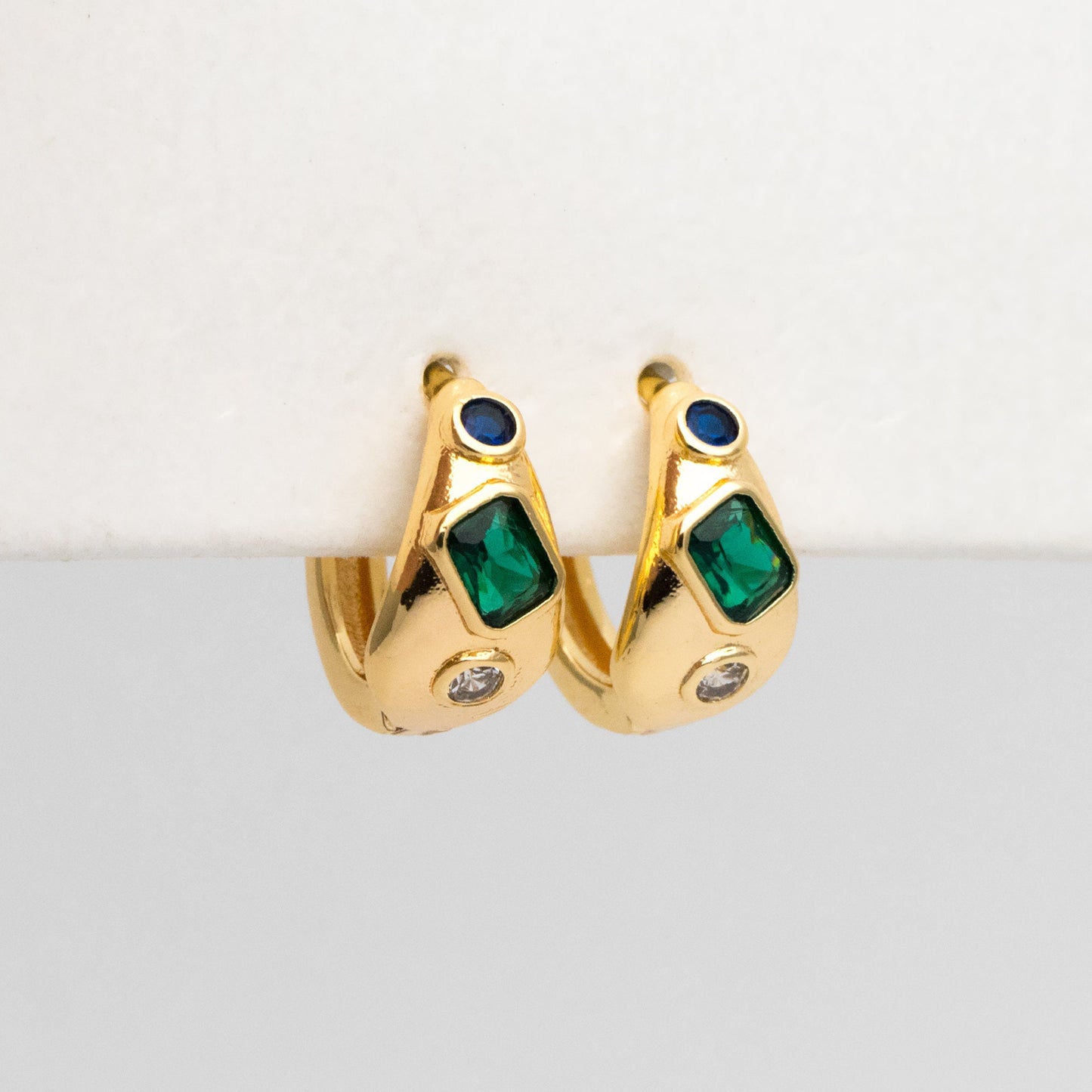 4pcs Emerald CZ Pave Gold/ Silver Hoop Earrings, Hoop Earrings, Dainty Huggie Earrings, Minimalist Earring, Small Hoops Earring (GB-3448)