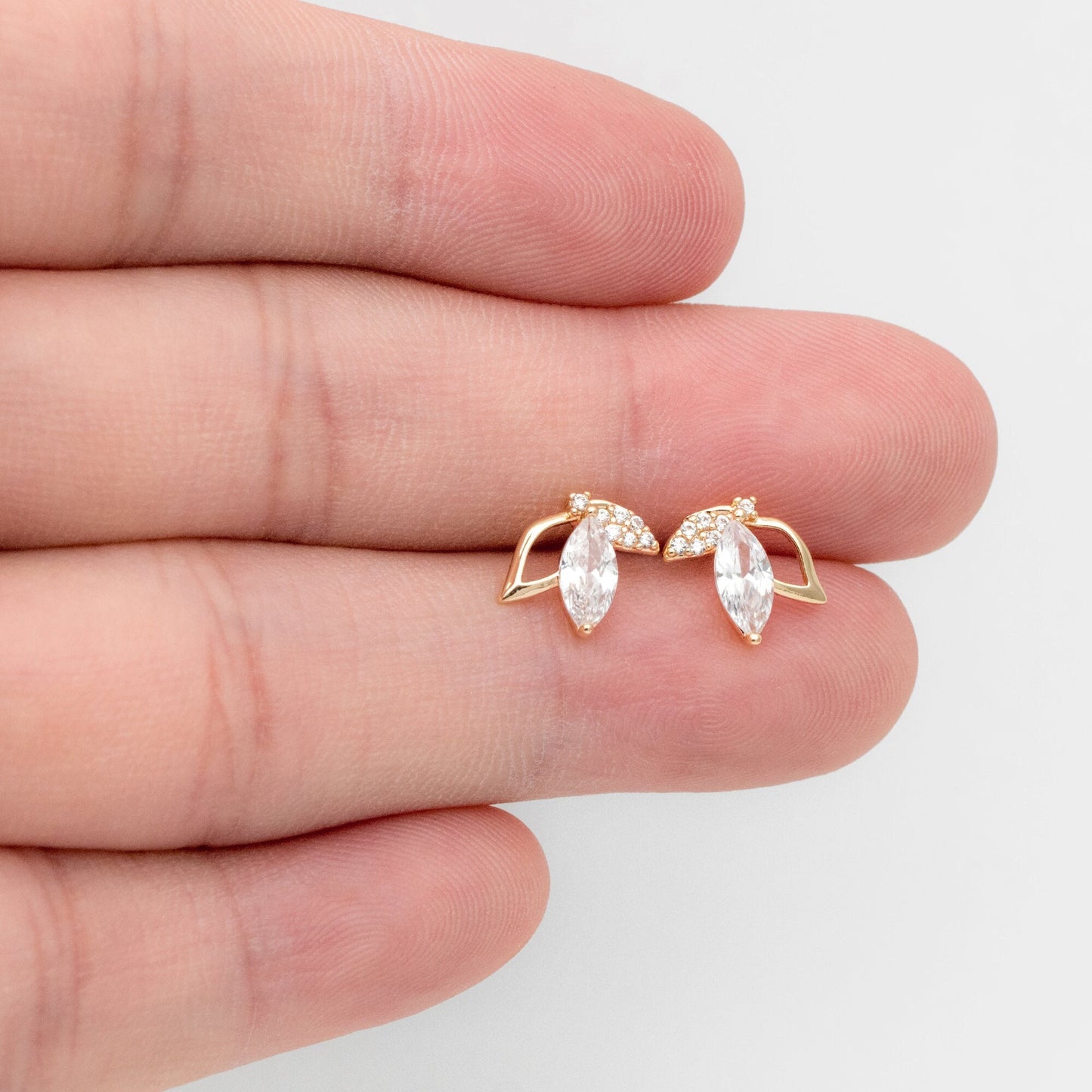 4pcs CZ Pave Gold Leaf Earring, Flower Earring, Gold Plated Brass, Jewelry Supplies (GB-3459)