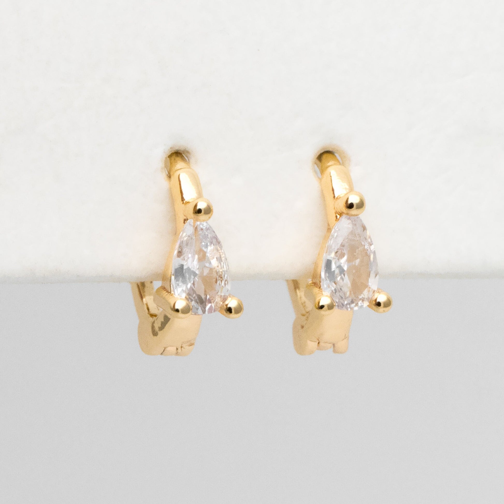 4pcs CZ Pave Tiny Teardrop Hoop Earrings, 12mm, Cartilage Hoop (GB-3467-C)