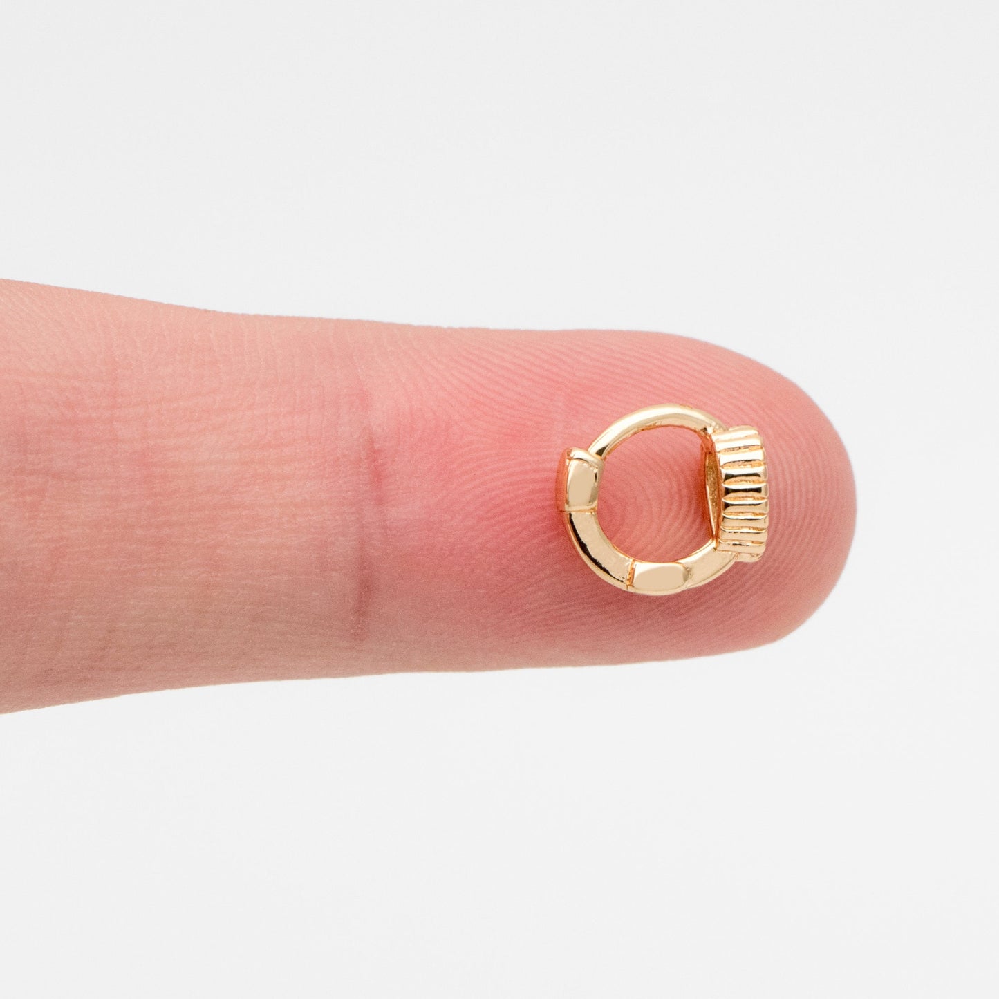 4pcs CZ Pave Tiny Teardrop Hoop Earrings 9mm, Cartilage Hoop (GB-3474-F)