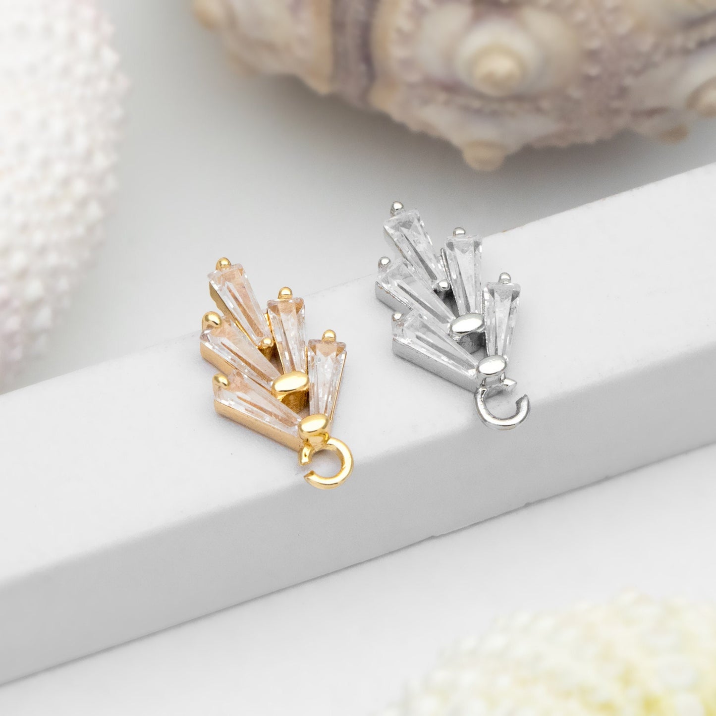 4pcs CZ pave Leaf Ear Posts 15x8mm, Gold/ Rhodium plated Brass, Dainty Stud Earrings (#GB-314-D)