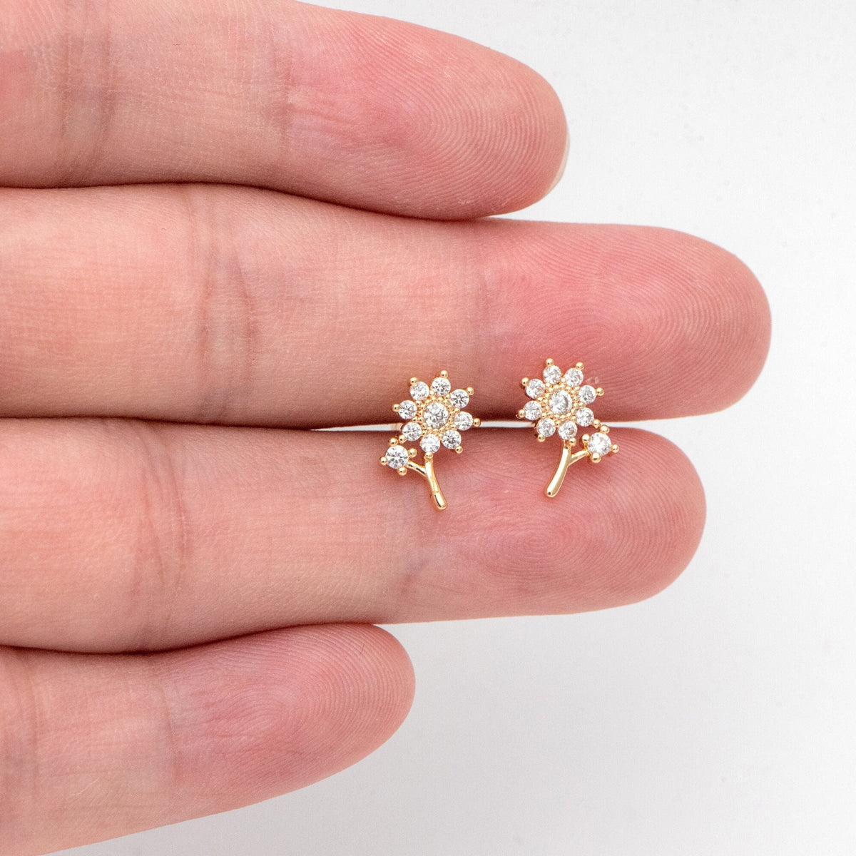 4pcs CZ Pave Gold Flower Earring, Gold Plated Brass, Jewelry Supplies (GB-3371-C)