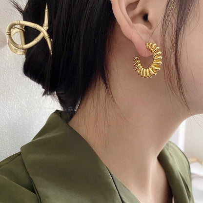 4pcs Gold Round Circle Ear Posts 26mm, Twisted Wire Stud Earrings, Simple Geometric Hoop Earrings (GB-3375)