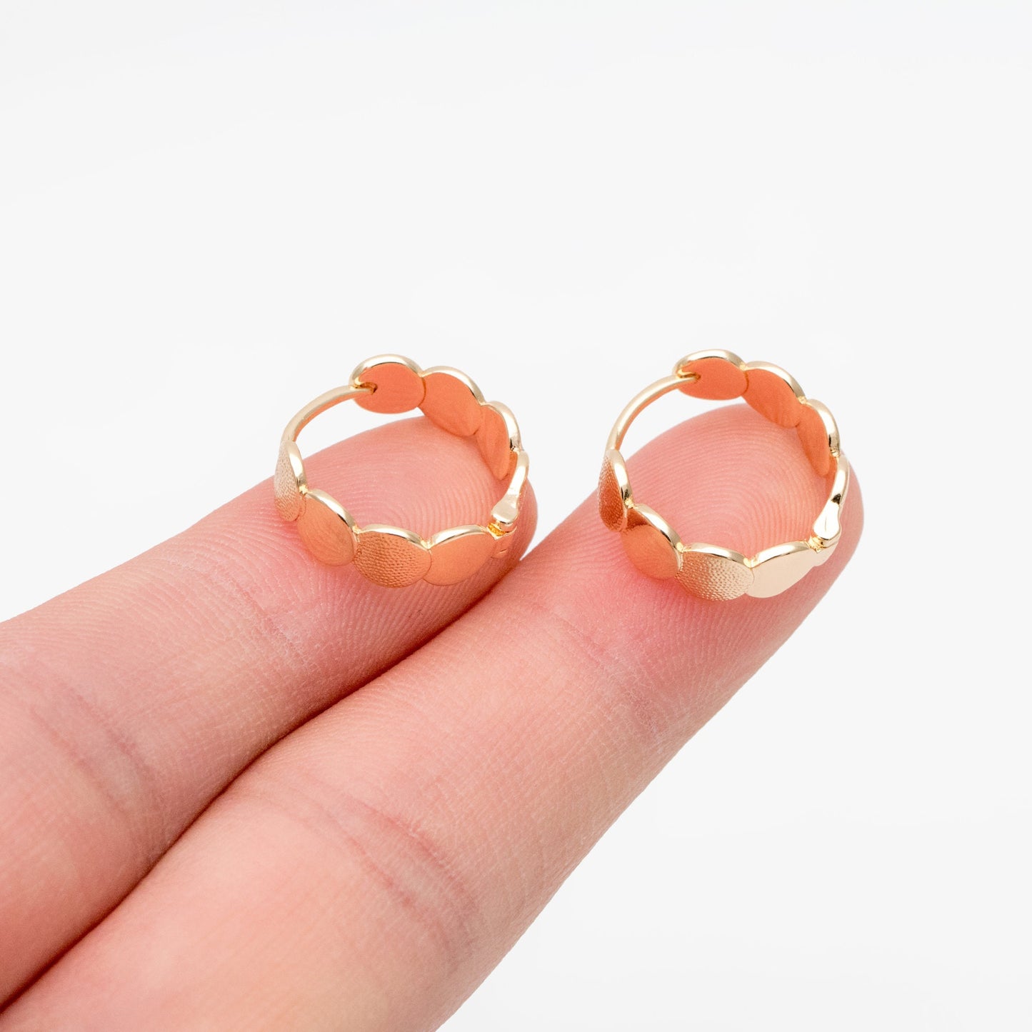 4pcs Gold/ Silver Round Disc Hoop Earrings , Gold/ Rhodium plated Brass Huggie Earrings 15mm, Minimalist Circle Earrings (GB-3530)