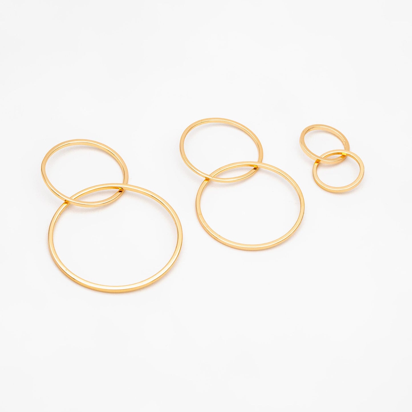 10pcs Gold Linked Circles, two ring Pendant, Interlocking rings, two linked circles, Entwined Circle 20mm and 25/30mm (GB-1300)