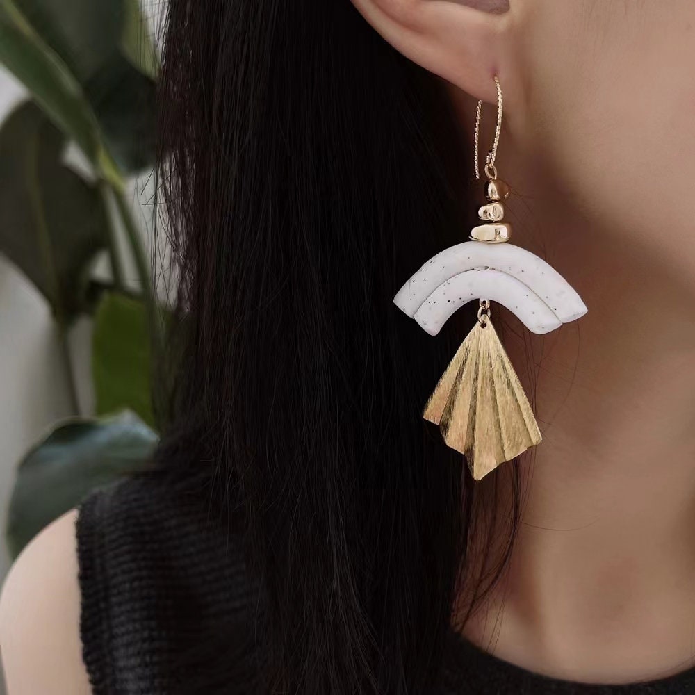 10pcs Gold Rhombus Charm 35x27mm, Gold plated Ribbed Geometric Pendants (GB-3817-L)