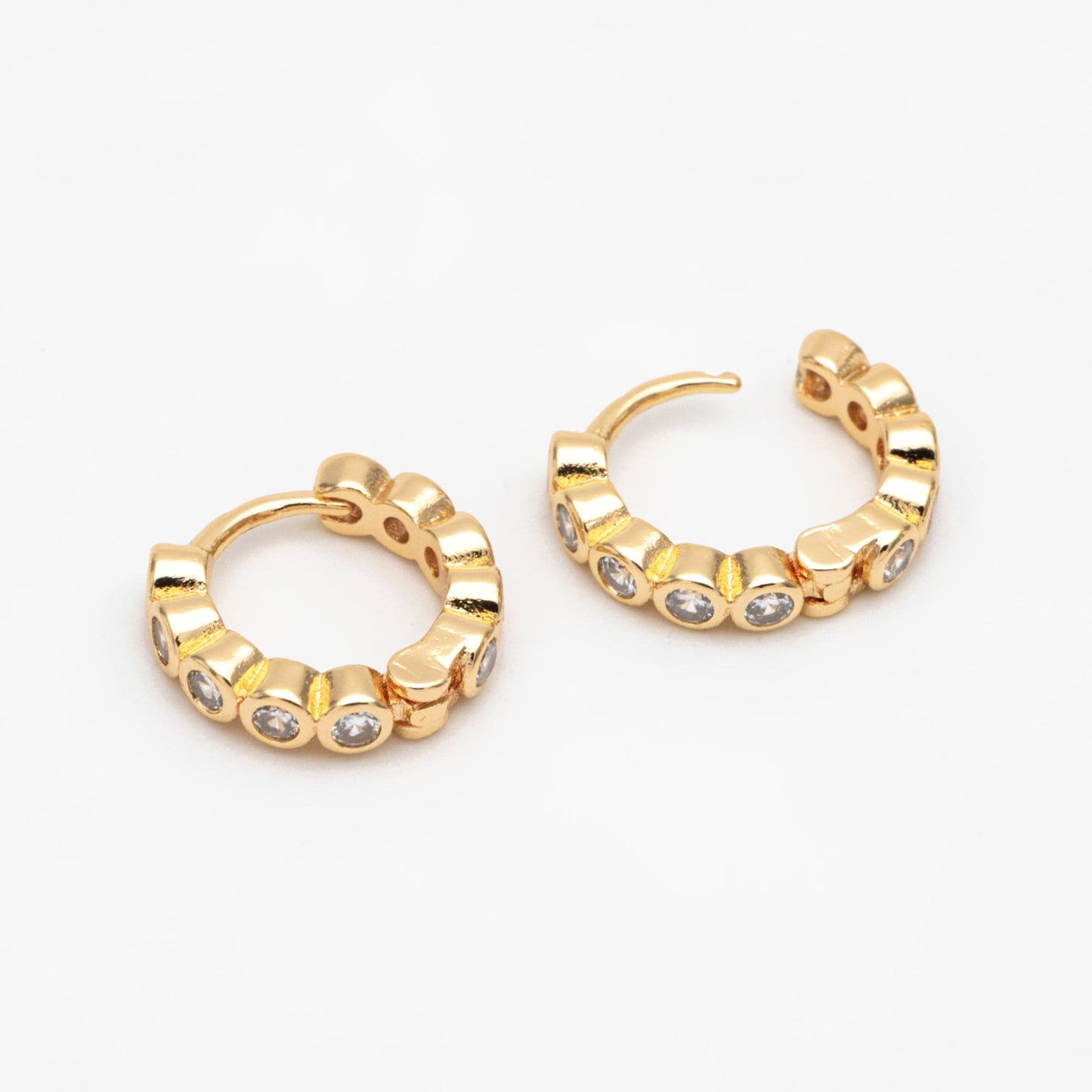 4pcs CZ Pave Hoop Earrings, Hoop Earrings, Dainty Huggie Earrings, Minimalist Earring, Small Gold Hoops Earring (GB-3826-D)