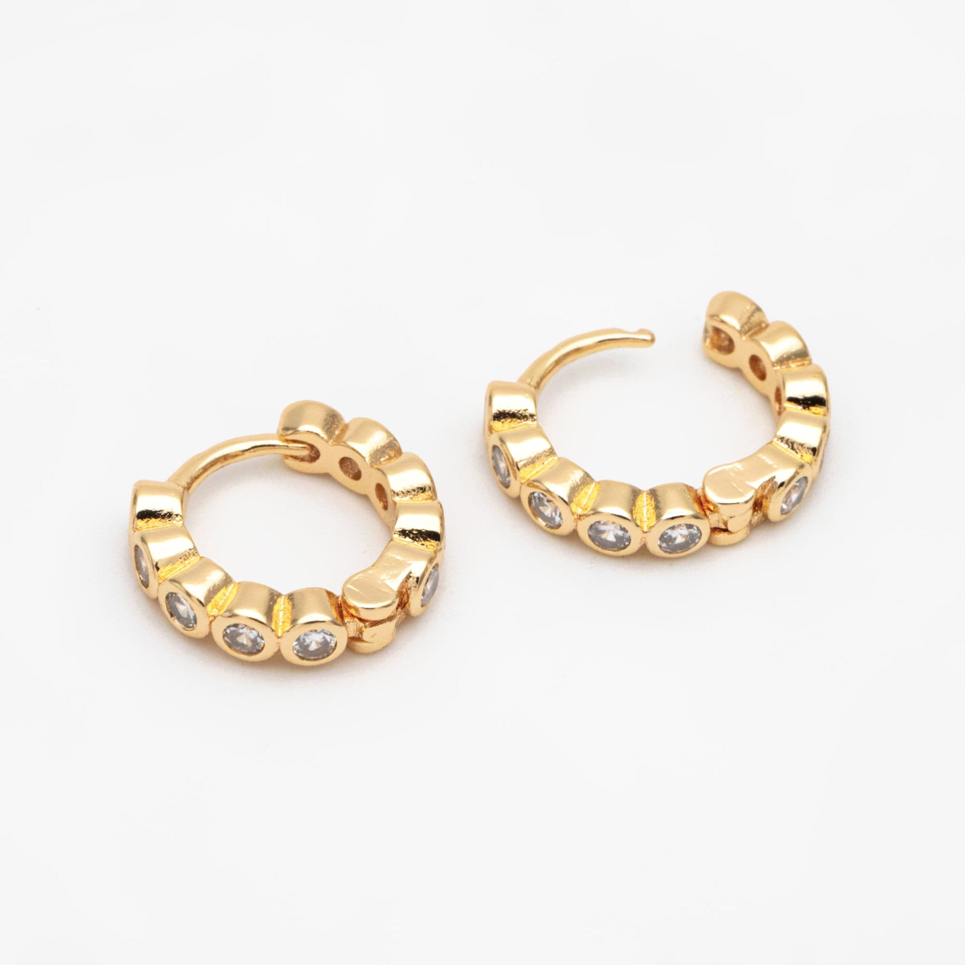 4pcs CZ Pave Hoop Earrings, Hoop Earrings, Dainty Huggie Earrings, Minimalist Earring, Small Gold Hoops Earring (GB-3826-D)