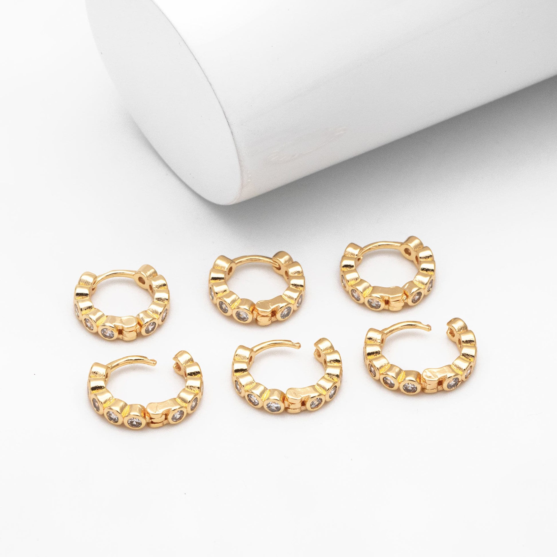 4pcs CZ Pave Hoop Earrings, Hoop Earrings, Dainty Huggie Earrings, Minimalist Earring, Small Gold Hoops Earring (GB-3826-D)