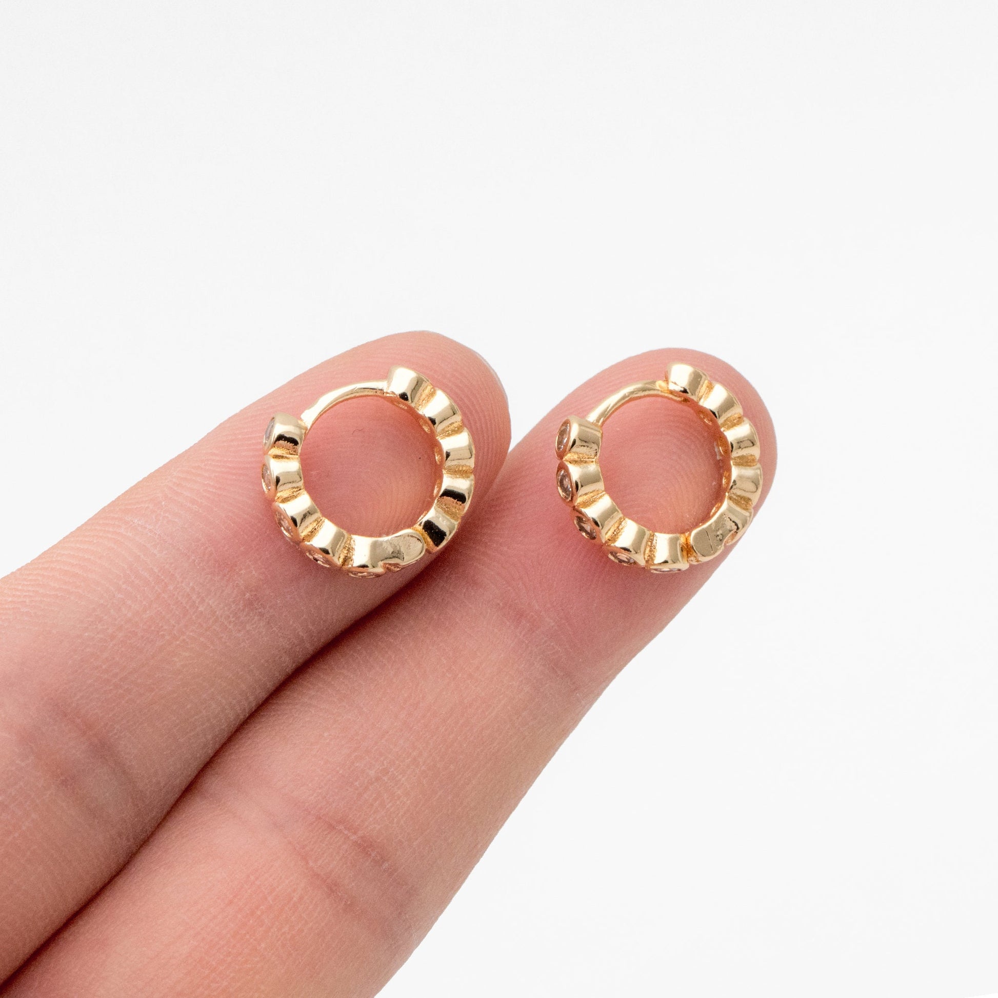4pcs CZ Pave Hoop Earrings, Hoop Earrings, Dainty Huggie Earrings, Minimalist Earring, Small Gold Hoops Earring (GB-3826-D)