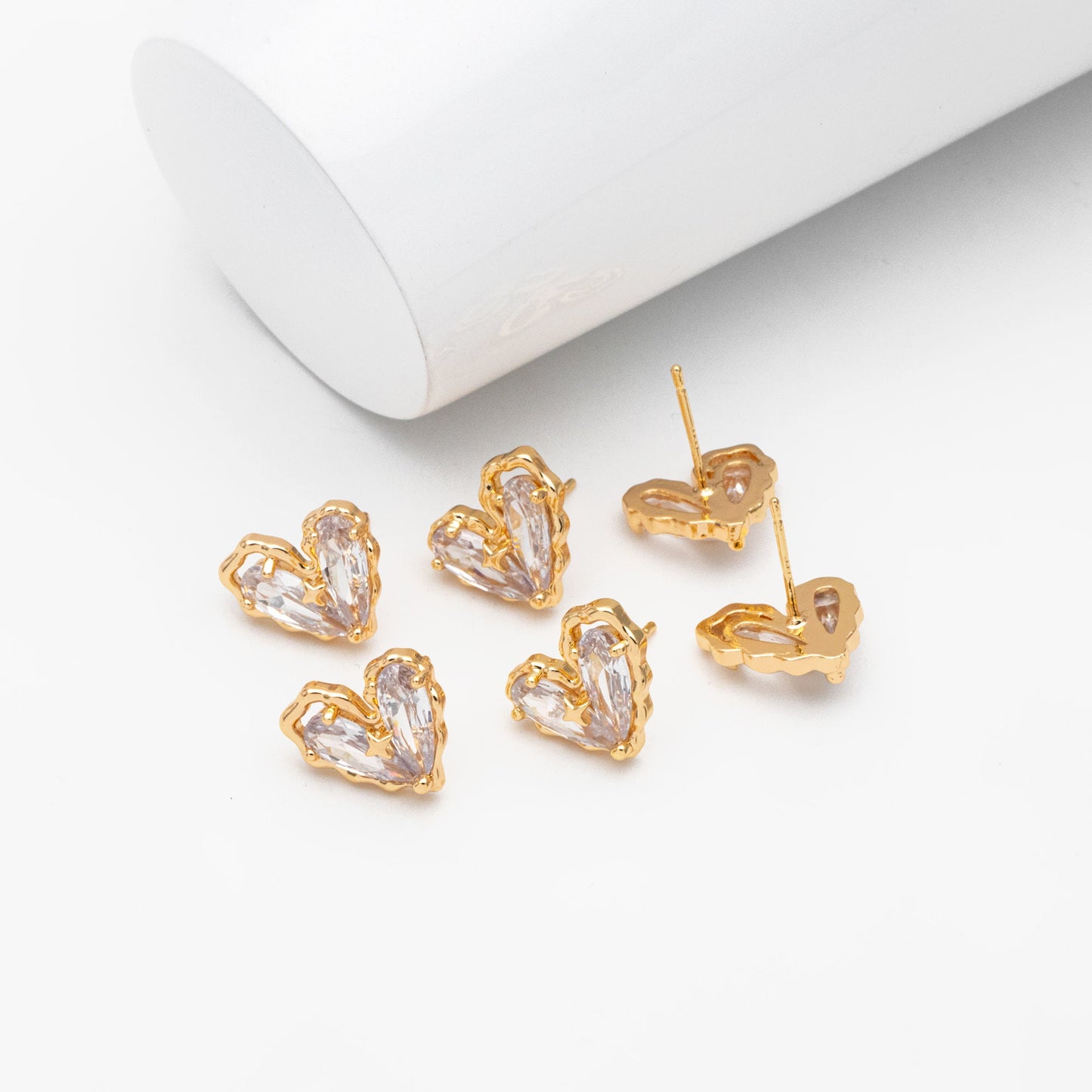 4pcs CZ Pave Heart Ear Posts, Gold Plated Brass Stud Earrings, Jewelry Findings, Jewelry Making (GB-3571)