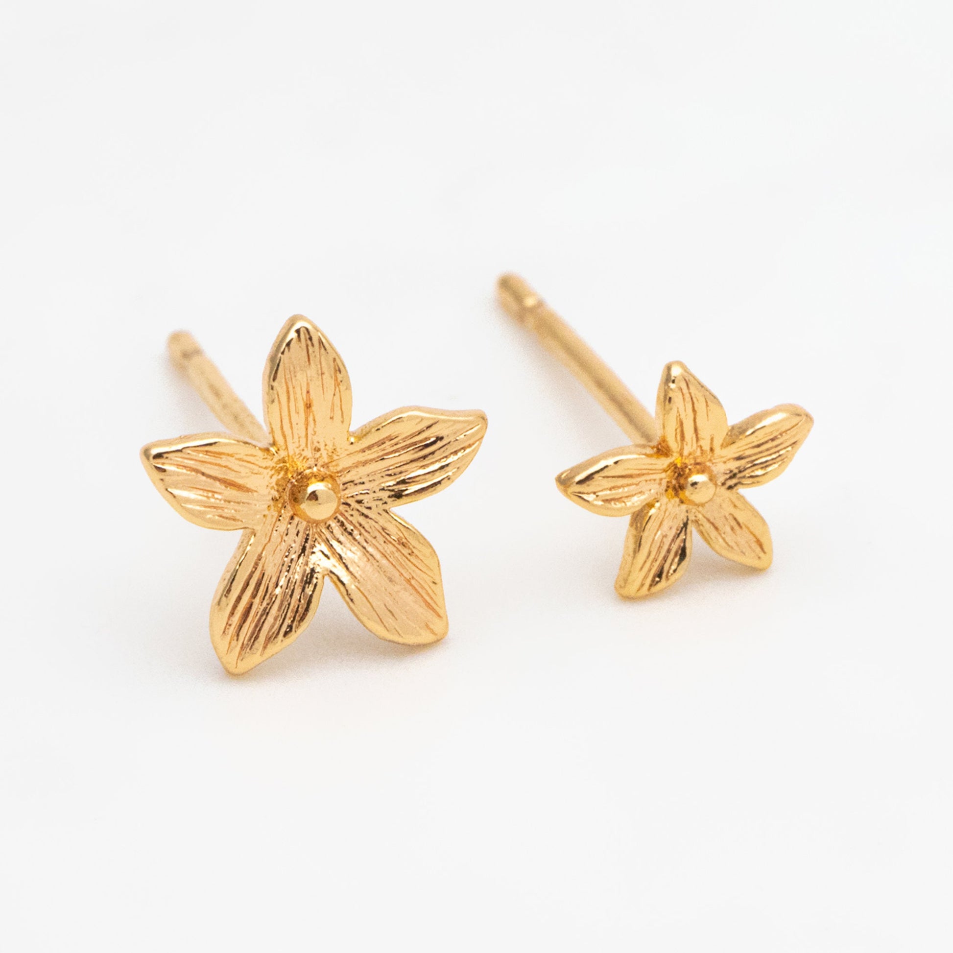 10pcs Gold/ Silver Flower Ear Posts 6/ 8mm, 18K Gold/ Rhodium plated Brass, Floral Earring Studs (GB-3532)