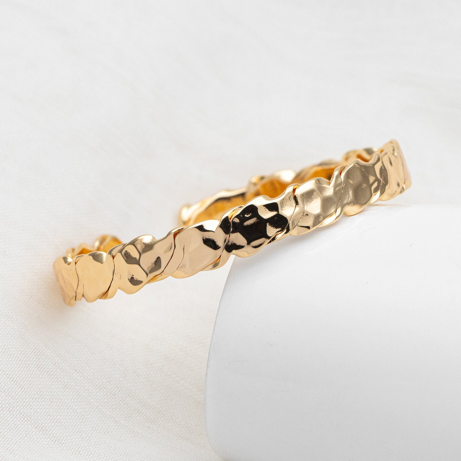 1pcs Gold Hammered Bangle Bracelet, Stackable Bracelets, Adjustable Bangle Bracelet (GB-3533)