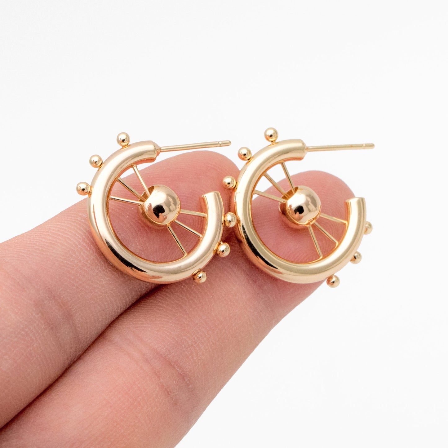 4pcs Gold Round Circle Ear Posts, Gold plated Brass, Geometric Hoop Stud Earrings (GB-3557)