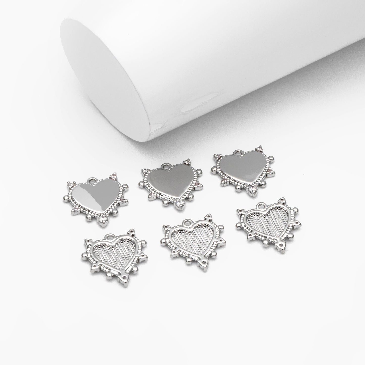 10pcs CZ pave Gold/ Silver Heart Pendants 17mm, 18K Gold/ Rhodium plated Brass, Rhinestone Heart Charms (GB-1905)