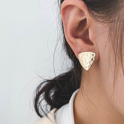 10pcs Gold Hammered Triangle Earrings, Geometric Ear Posts 17mm, Minimalist Earring Findings (GB-2866)