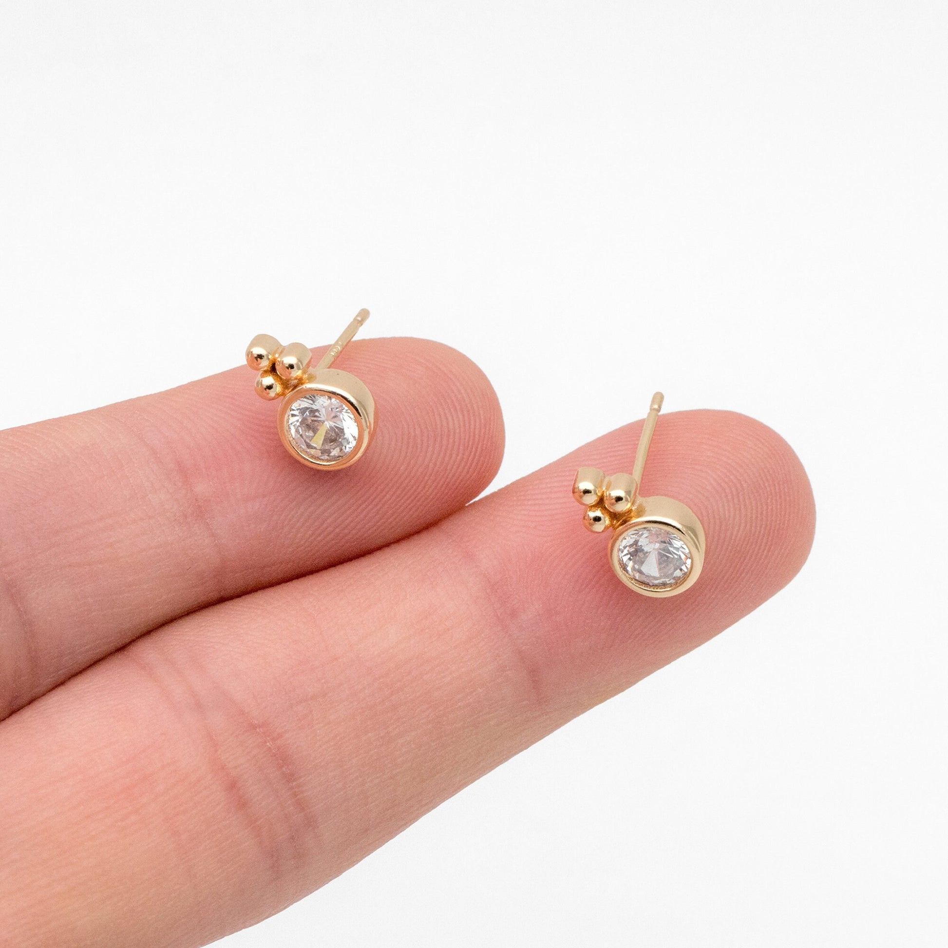 10pcs CZ Pave Round Trinity Ear Posts 10x6mm, Gold Plated Brass Dainty Stud Earrings (GB-3639)