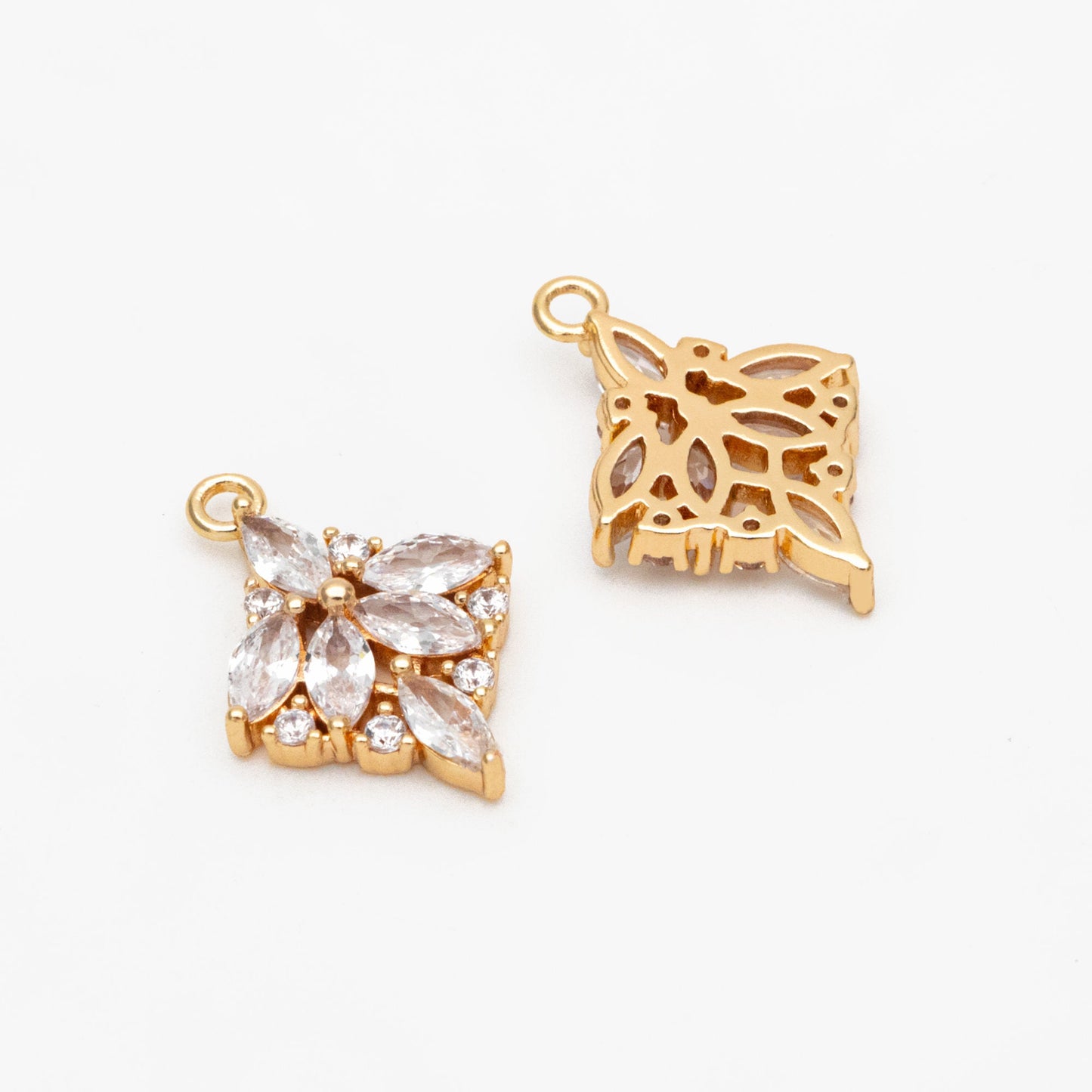4pcs CZ pave Leaf Charms, 18K Gold plated Brass, Cubic Zirconia Leaf Pendants (GB-3579-C)