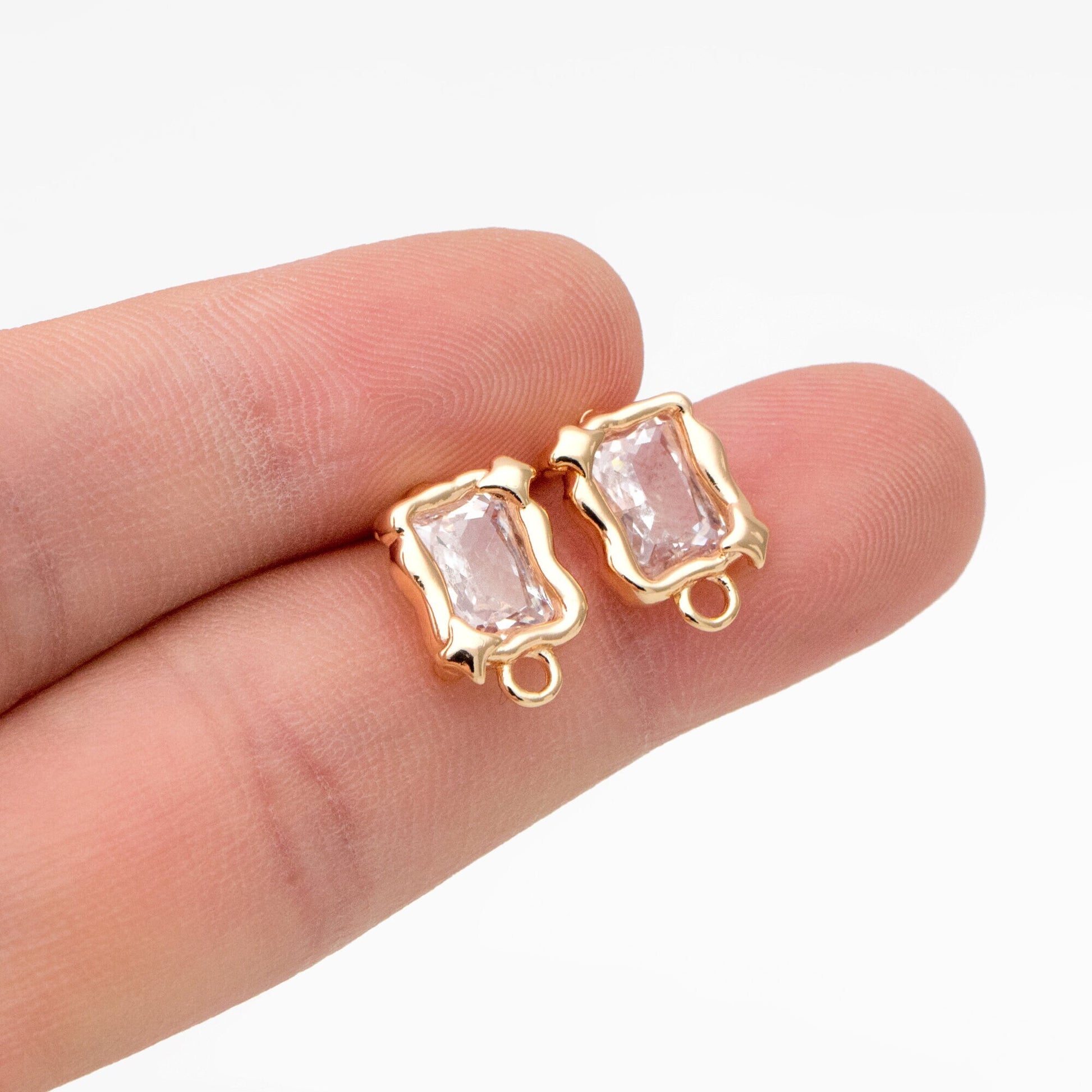 4pcs CZ Pave Rectangle Ear Posts: 18K Gold Plated Brass Stud Earrings (GB-3586)