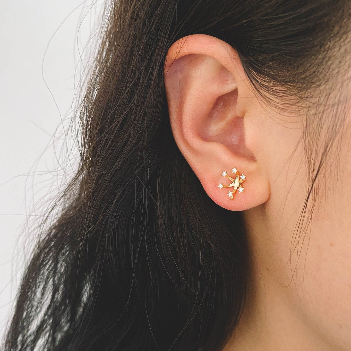 10pcs CZ Pave Gold Ear Posts, Floral Stud Earrings with Loop, Fit 6mm Pearls (GB-630)