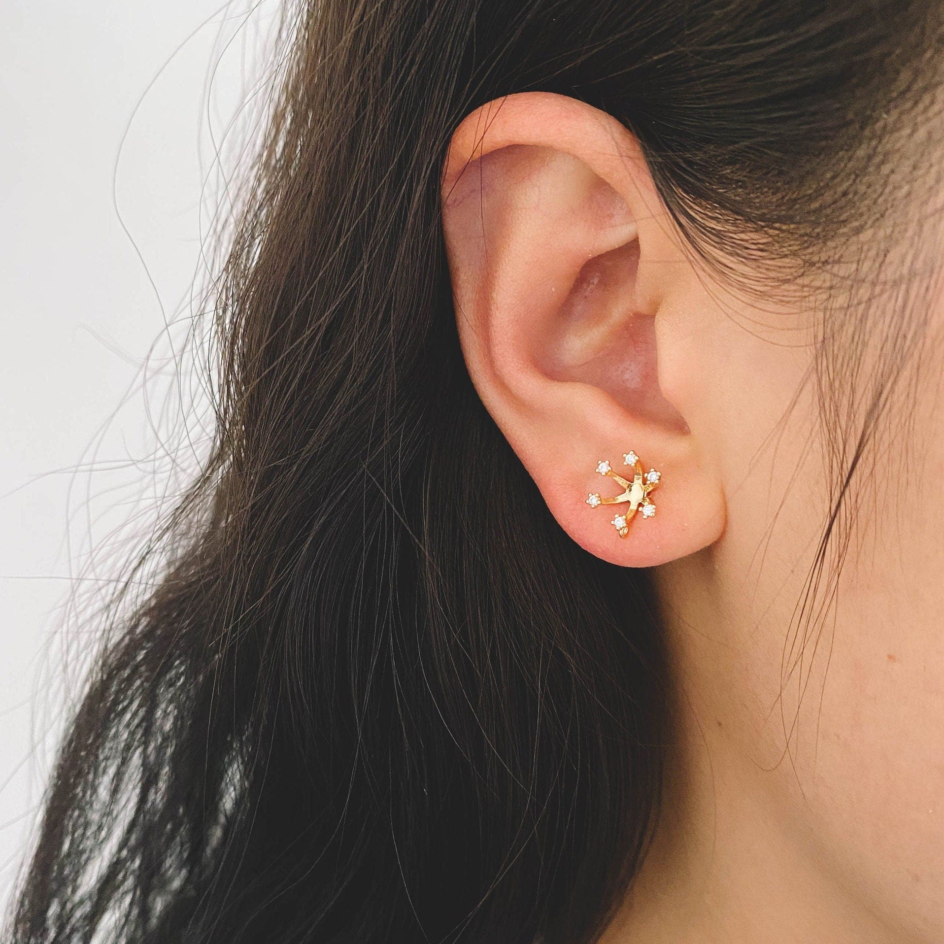 10pcs CZ Pave Gold Ear Posts, Floral Stud Earrings with Loop, Fit 6mm Pearls (GB-630)