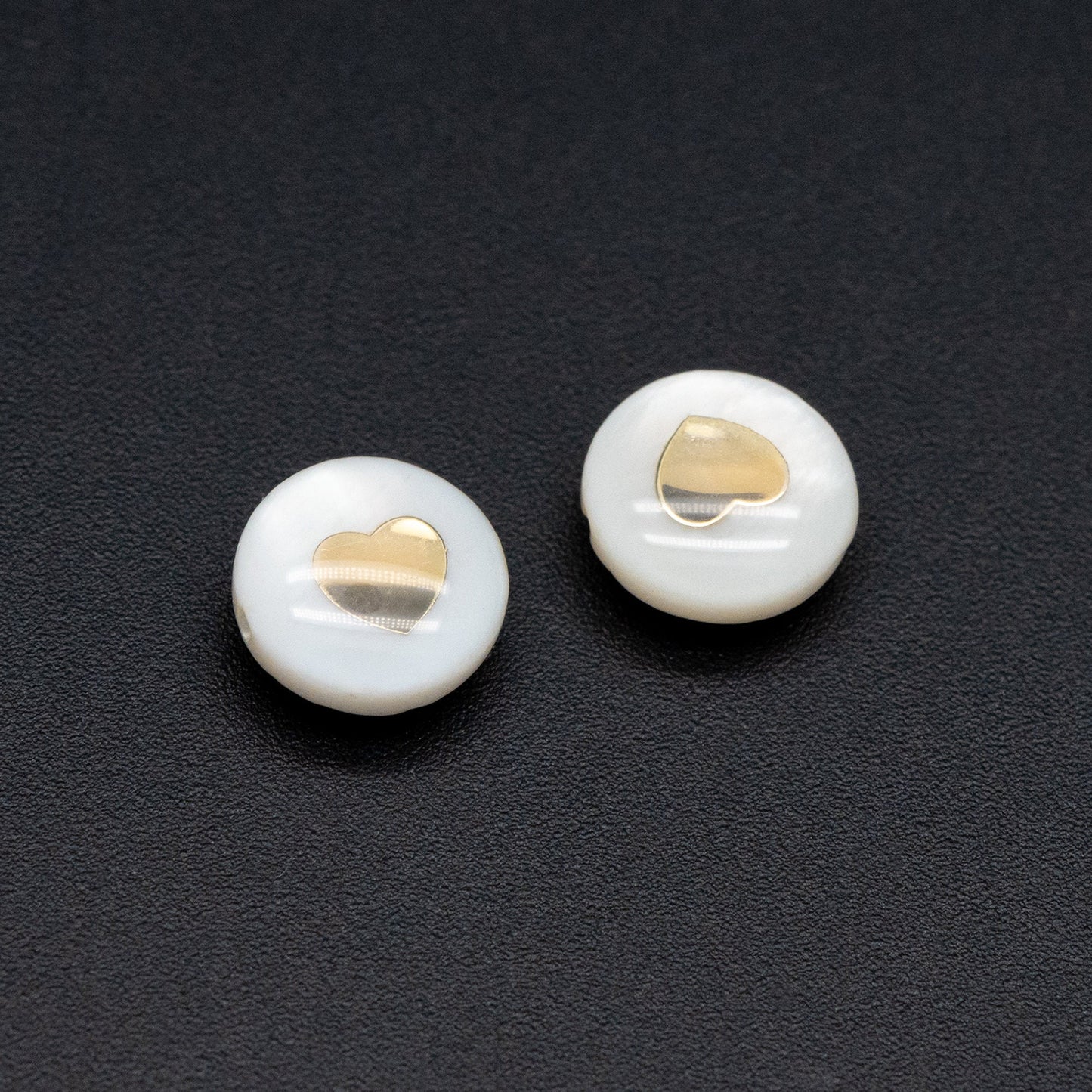 10pcs Natural Shell with Gold Heart Beads- 8mm Coin Spacer Beads- Double Sided (V1410)