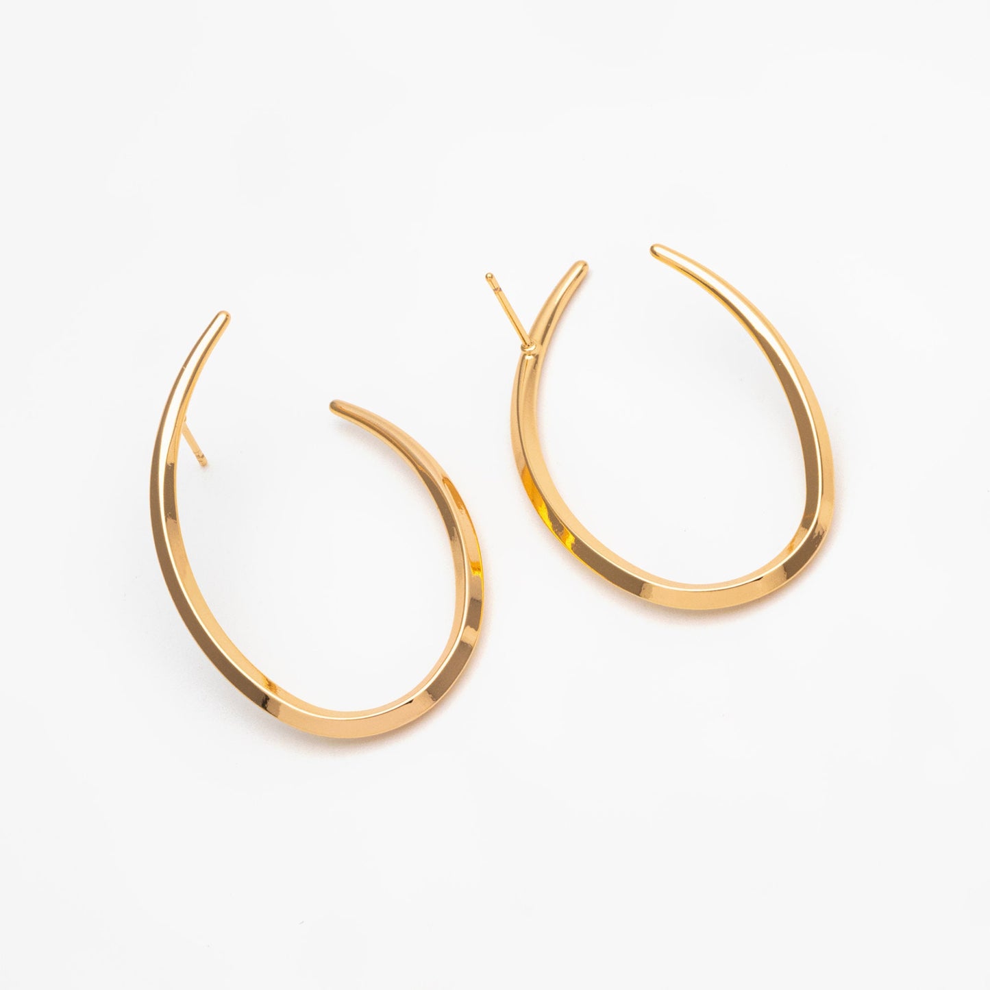 4pcs Gold U-Shaped Earrings, 18K Gold plated Brass, Horn Stud Earrings (GB-3687)