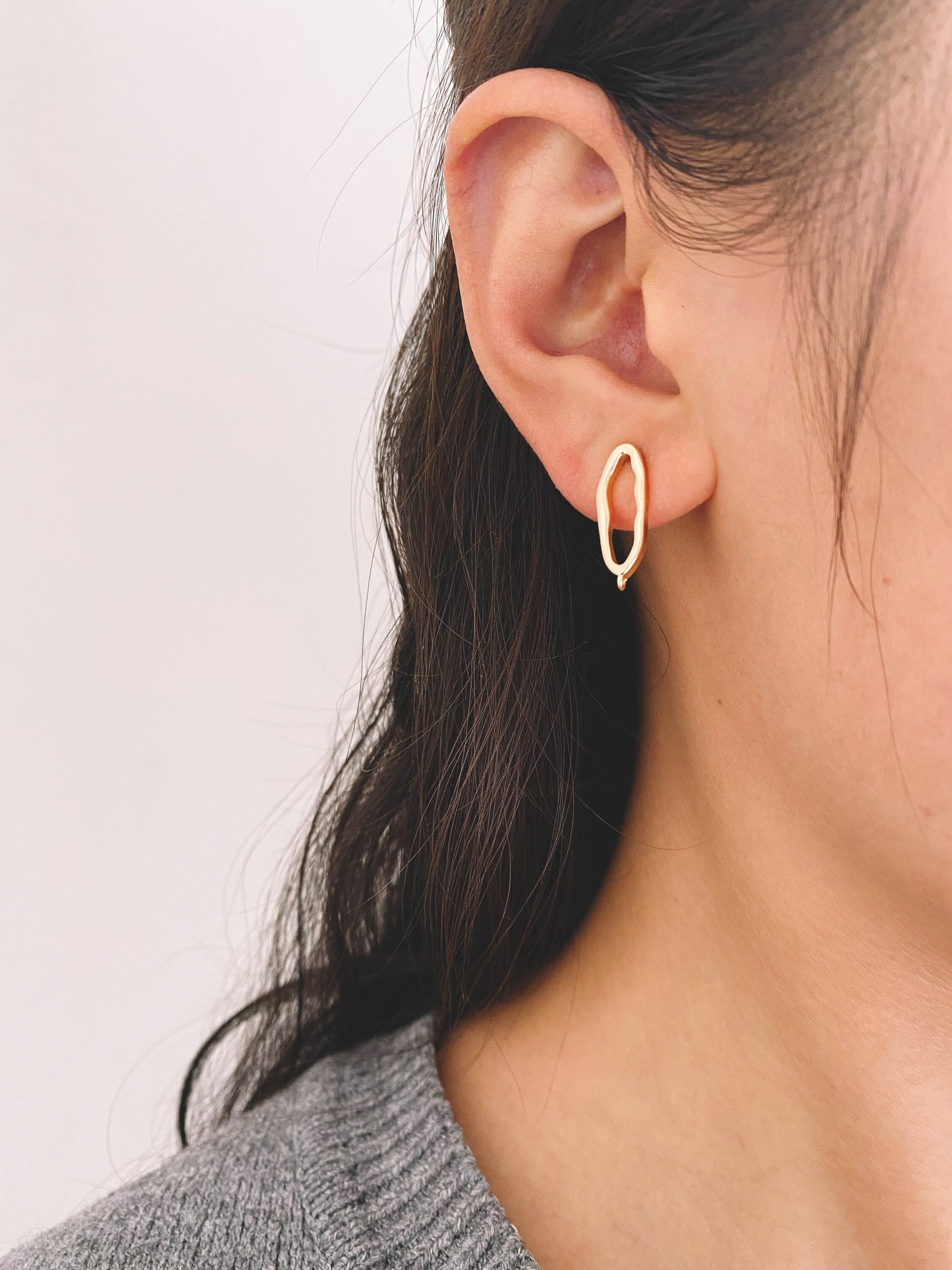 10pcs Gold Oval Hoop Ear Posts 19x6mm, Oval Circle Stud Earrings, DIY Ear Wire Findings (GB-1043)