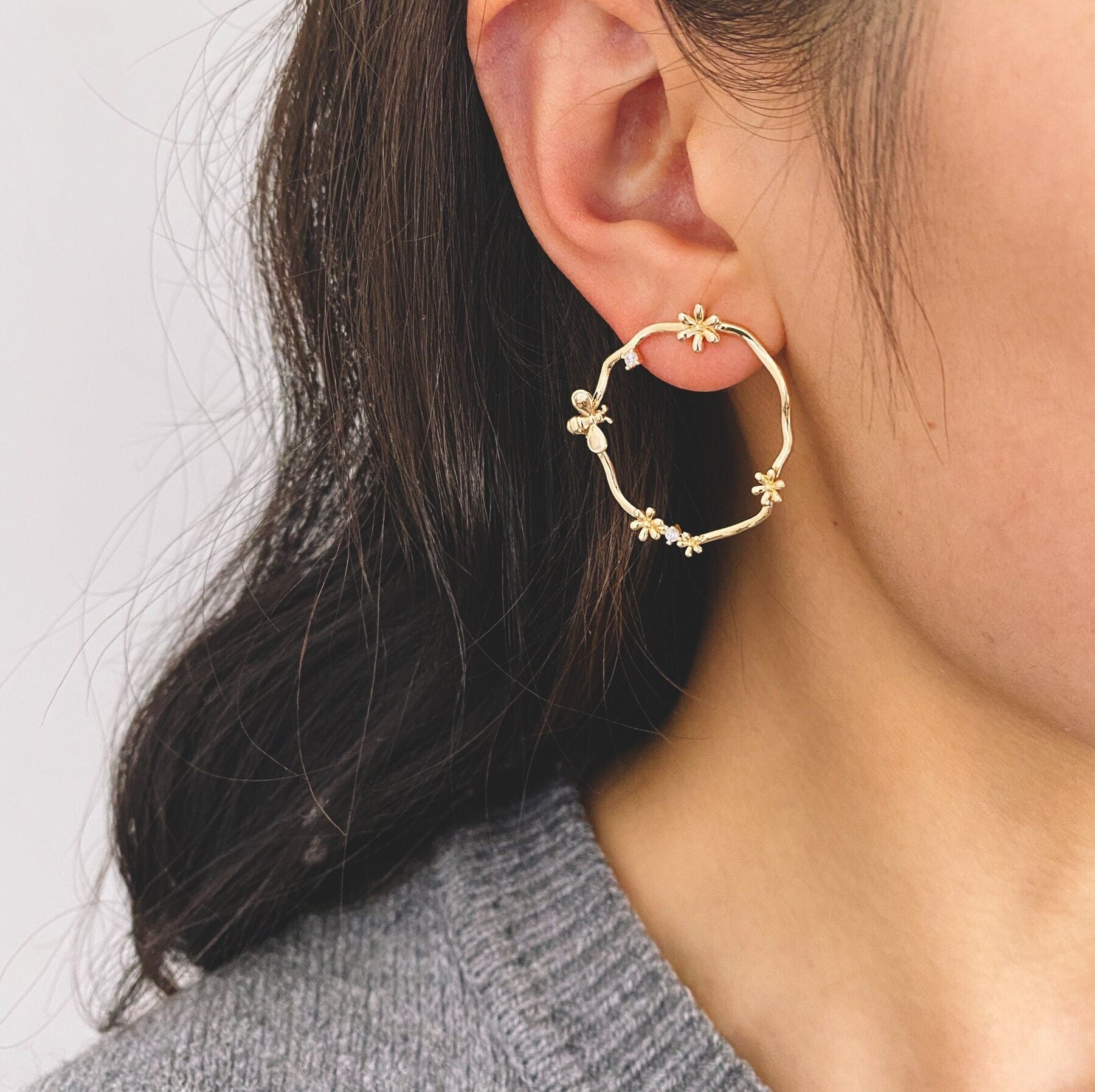 4pcs CZ Pave Garland and Bee Earring Posts 33mm, Real Gold Plated Brass Stud Earrings (GB-3357)