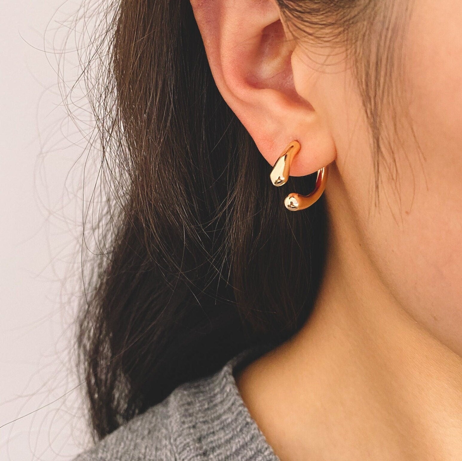 4pcs Gold Curved Bar Ear Post with Ear Back, C Shaped Earring Posts, 18K Gold Plated Earring Studs (GB-3394)