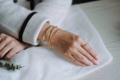 1pcs Gold Hammered Bangle Bracelet, Stackable Bracelets, Adjustable Bangle Bracelet (GB-3533)