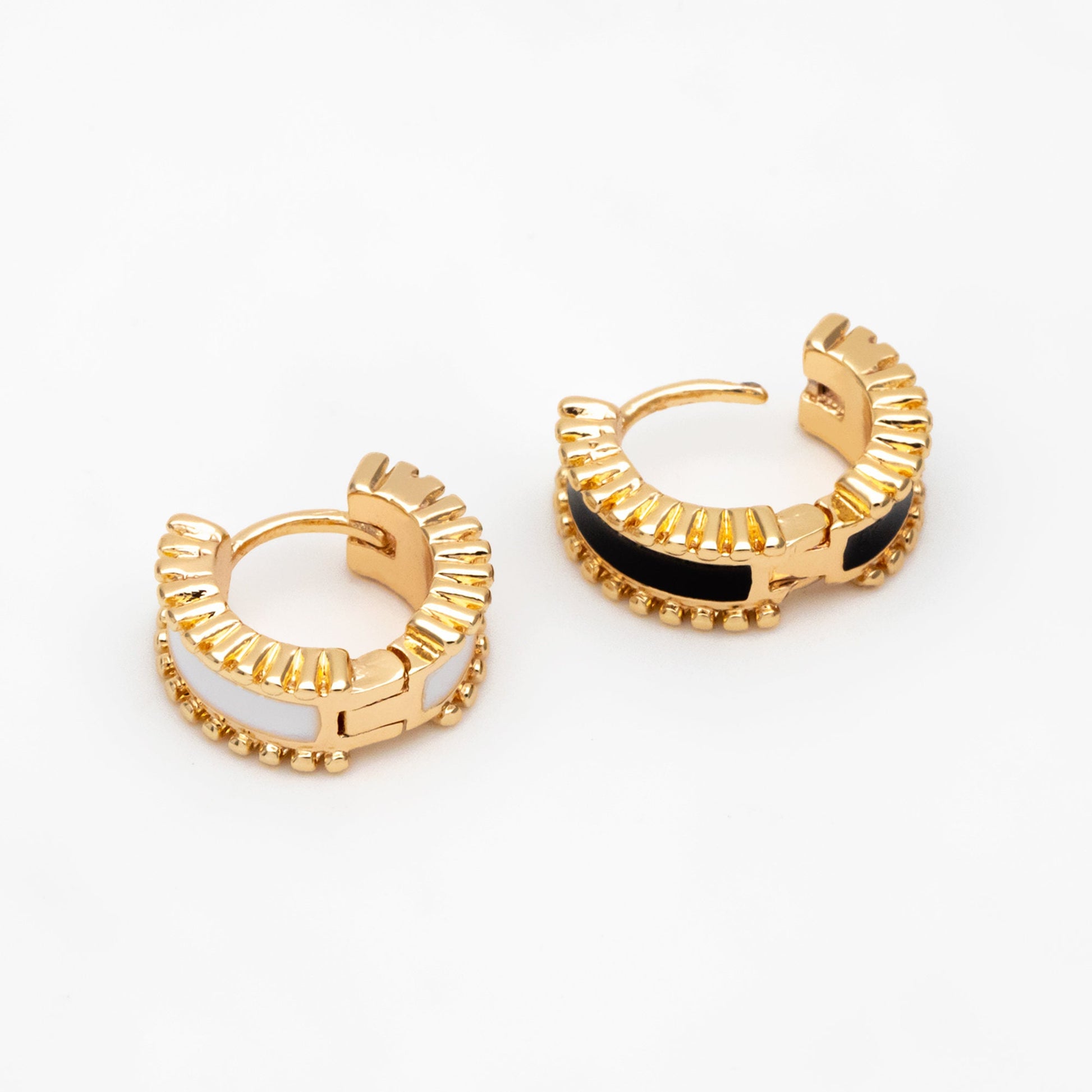4pcs Gold Enamel Circle Hoop Earrings, 18K Gold plated Brass, Minimalist Huggie Earrings (GB-3717-E)