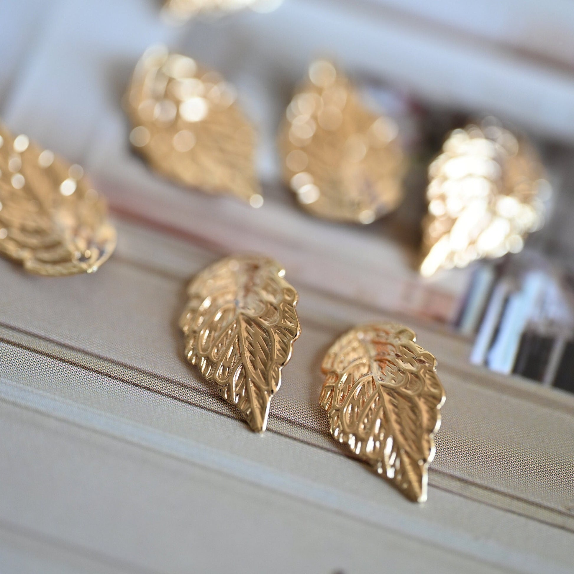 10pcs Gold plated Brass Leaf Charms 18mm (GB-028)