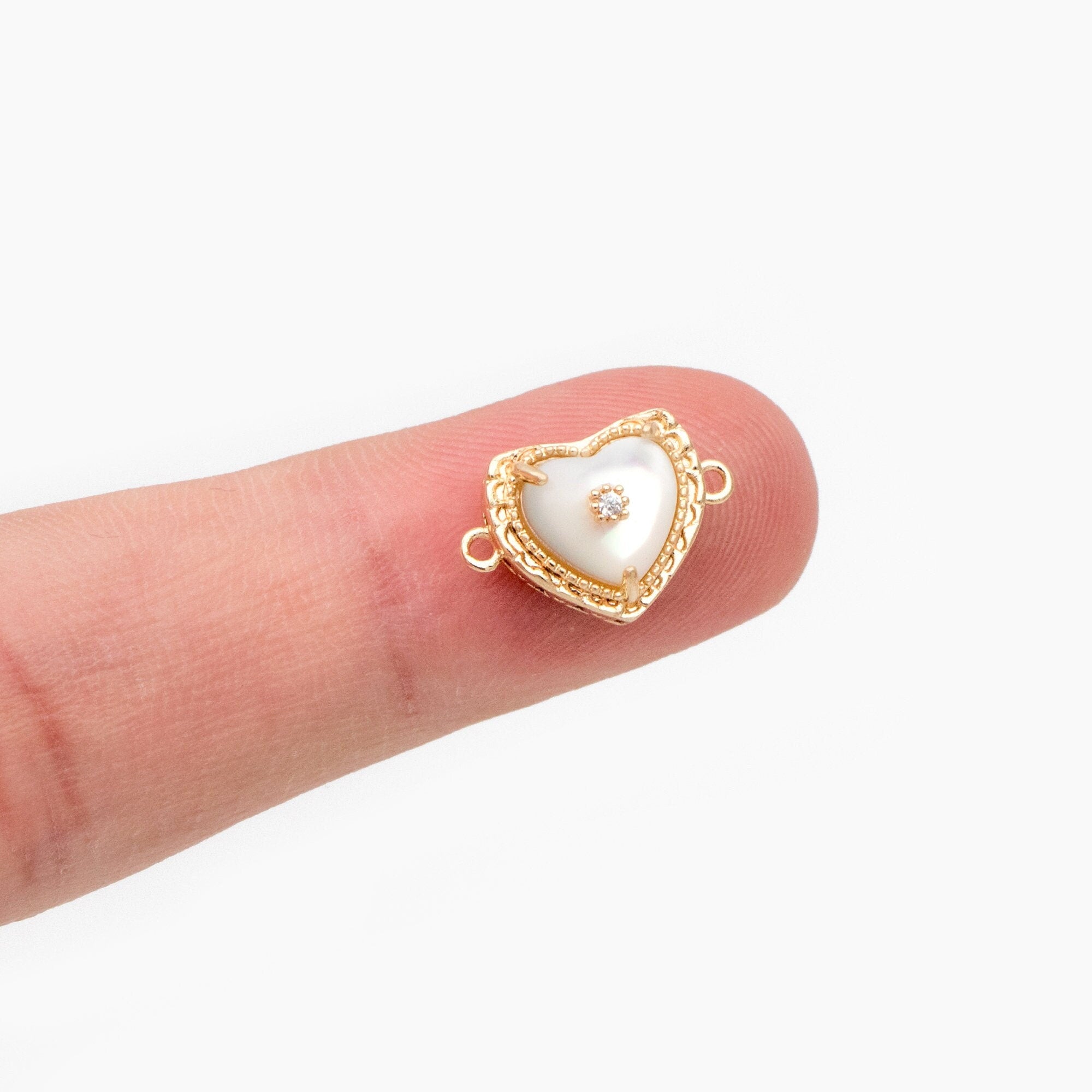 4pcs Shell Pave Gold Heart Connector, 18K Gold plated Brass, CZ Heart Charm Pendants (GB-3754)