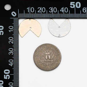 10pcs Gold/ Silver Hammered Round Charm Connectors 17x20mm, Gold/ Rhodium plated Brass Circle Fan Pendants (GB-654-B)